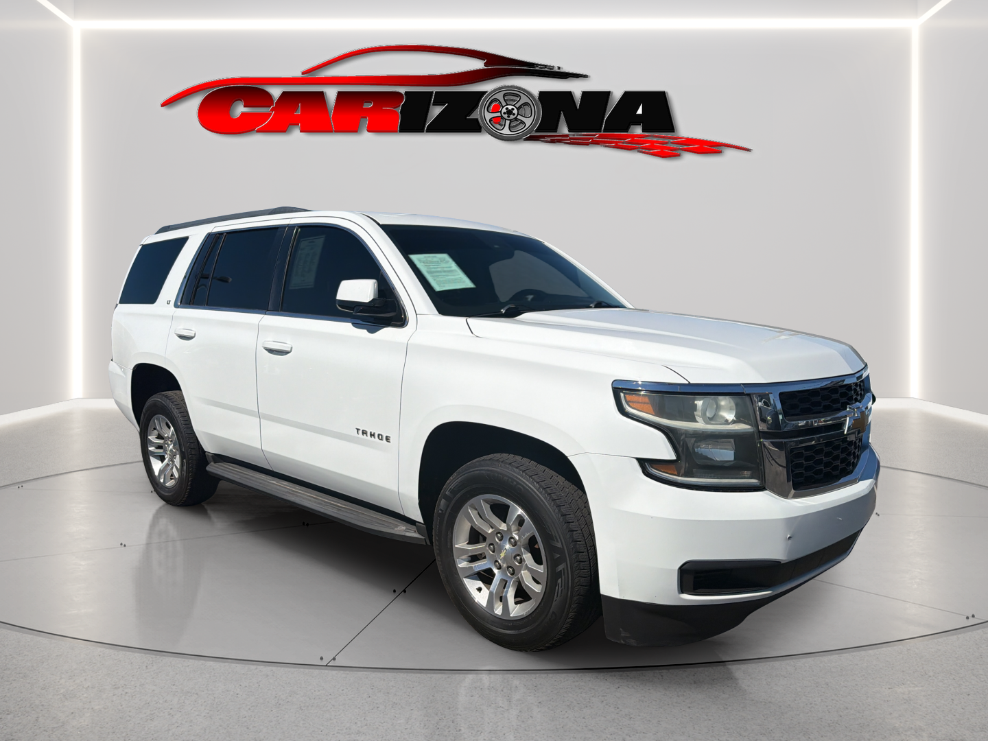 Chevrolet Tahoe photo 2