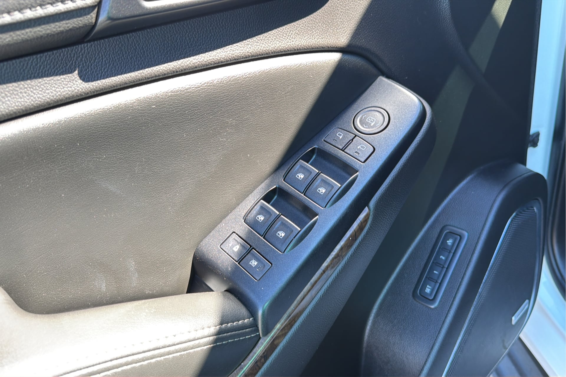 Chevrolet Tahoe photo 19