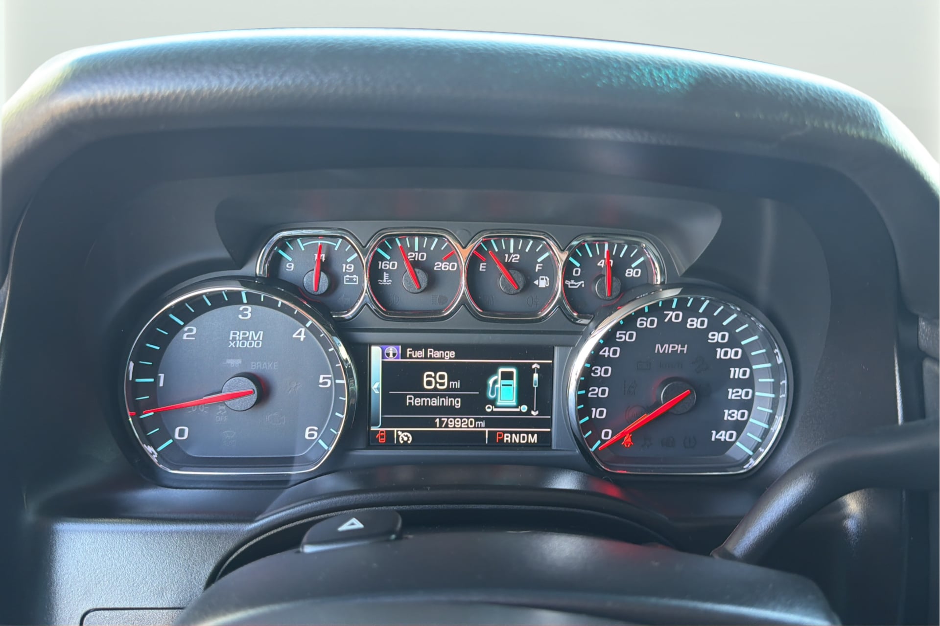 Chevrolet Tahoe photo 29