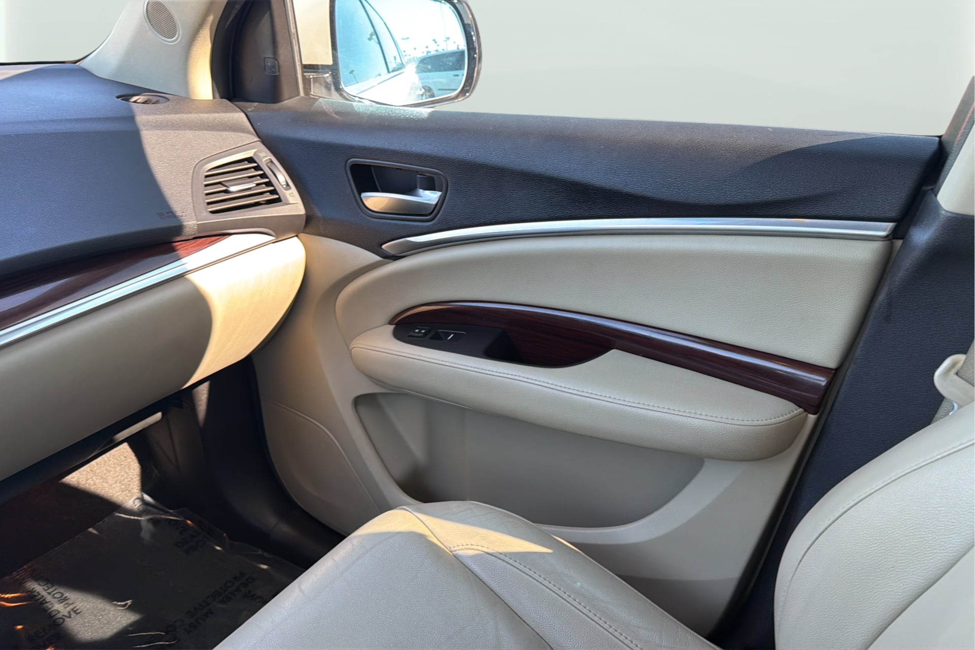 Acura MDX photo 17