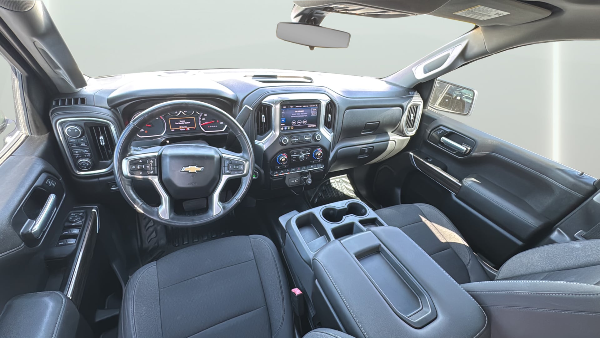 Chevrolet Silverado photo 14