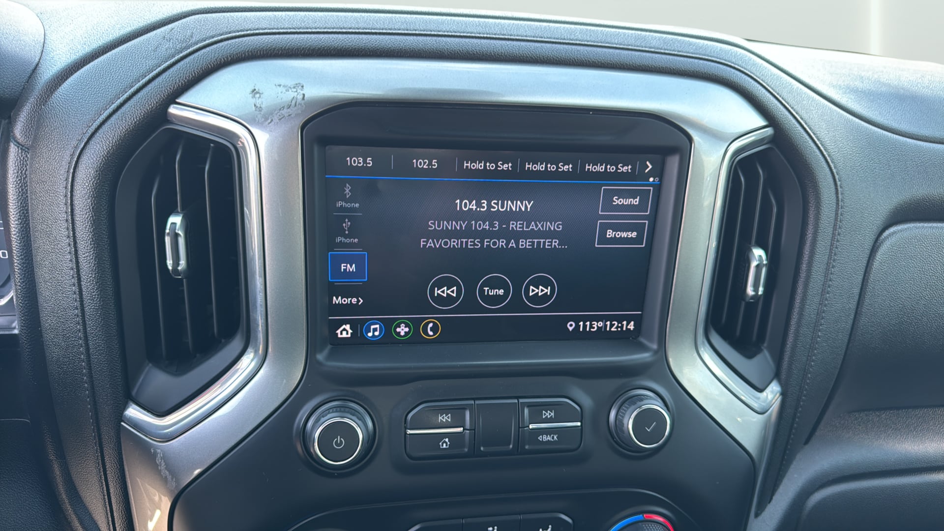 Chevrolet Silverado photo 25