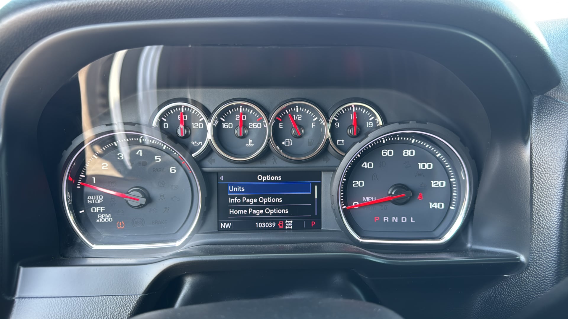 Chevrolet Silverado photo 29