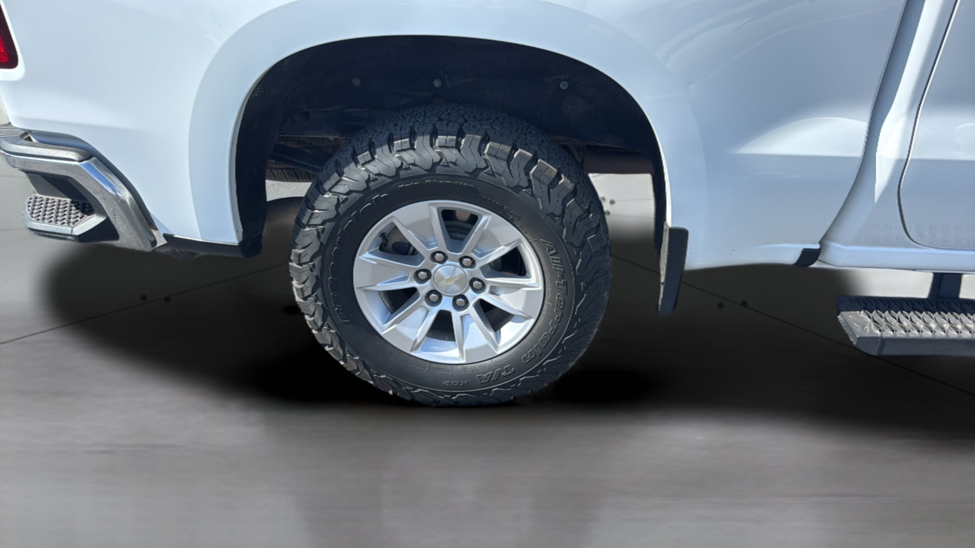 Chevrolet Silverado photo 35