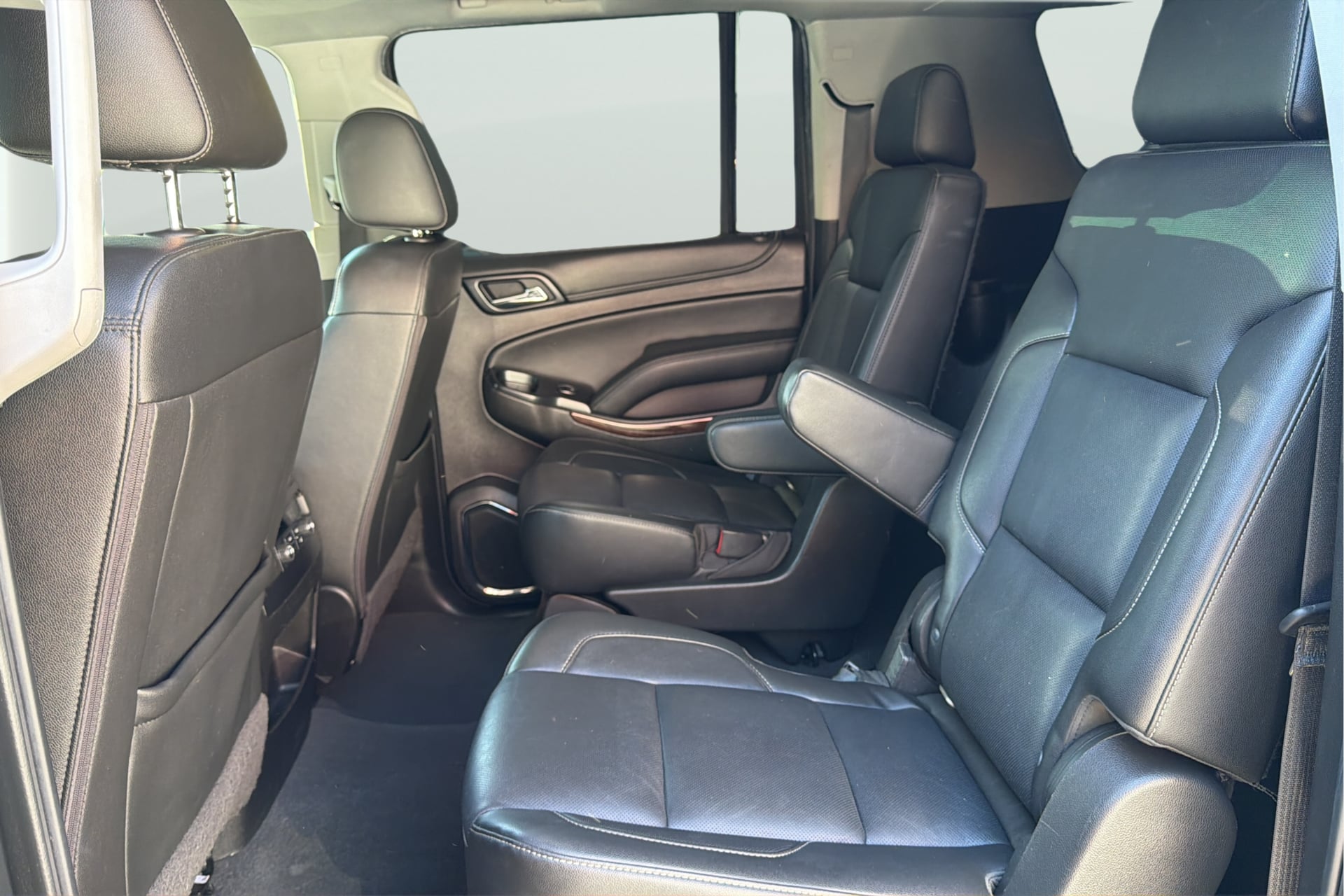Photo 33 of this GMC Yukon XL