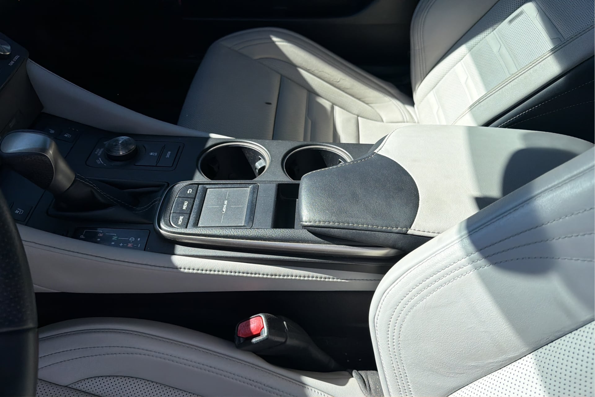 Photo 25 of this Lexus RC 350