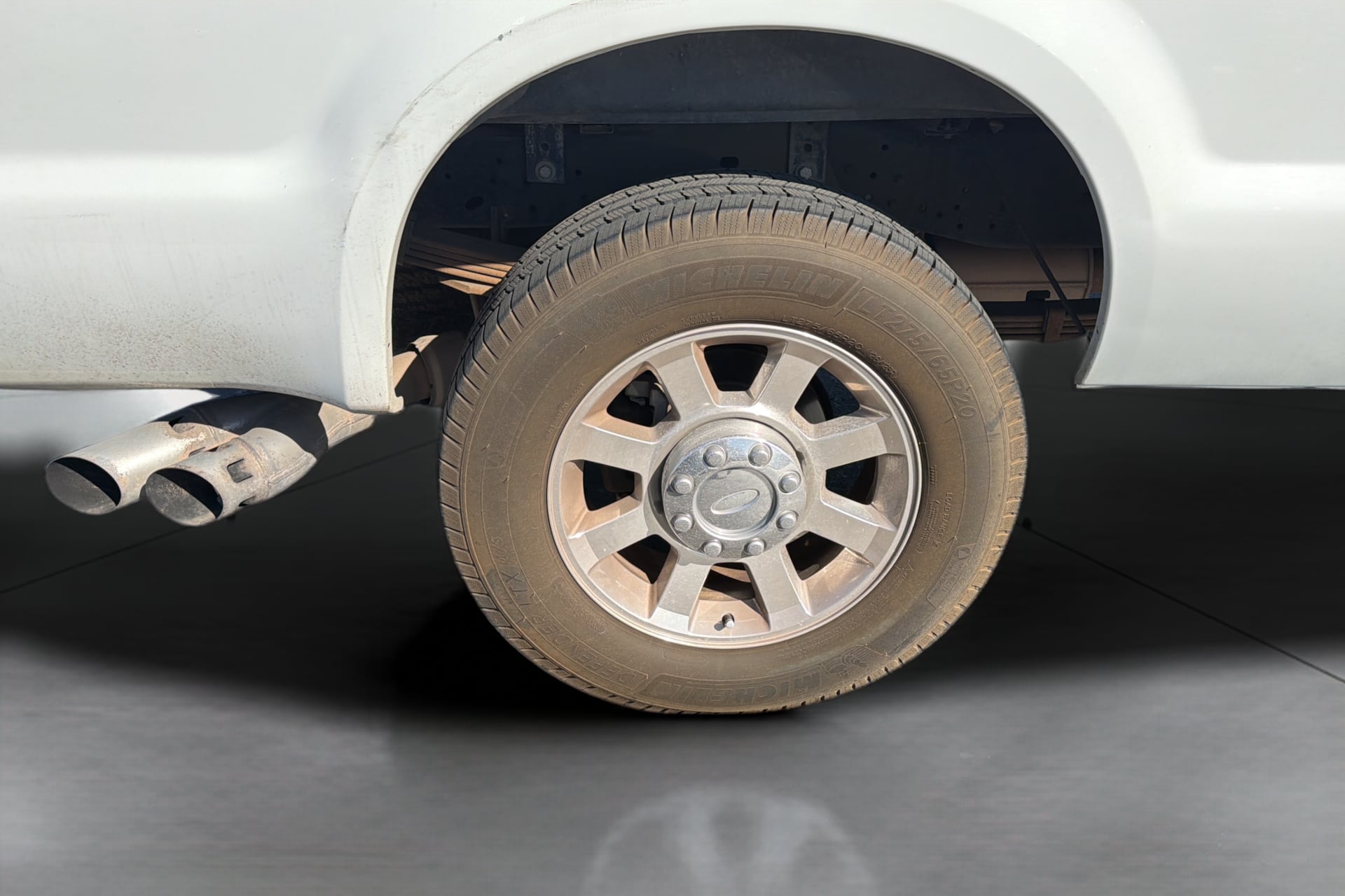 Photo 35 of this Ford Super Duty F-250 SRW