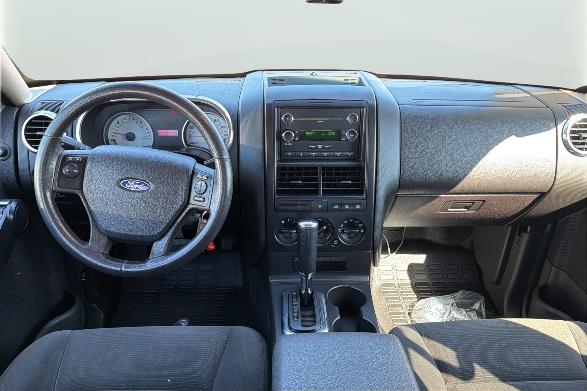 Photo 27 of this Ford Explorer Sport Trac