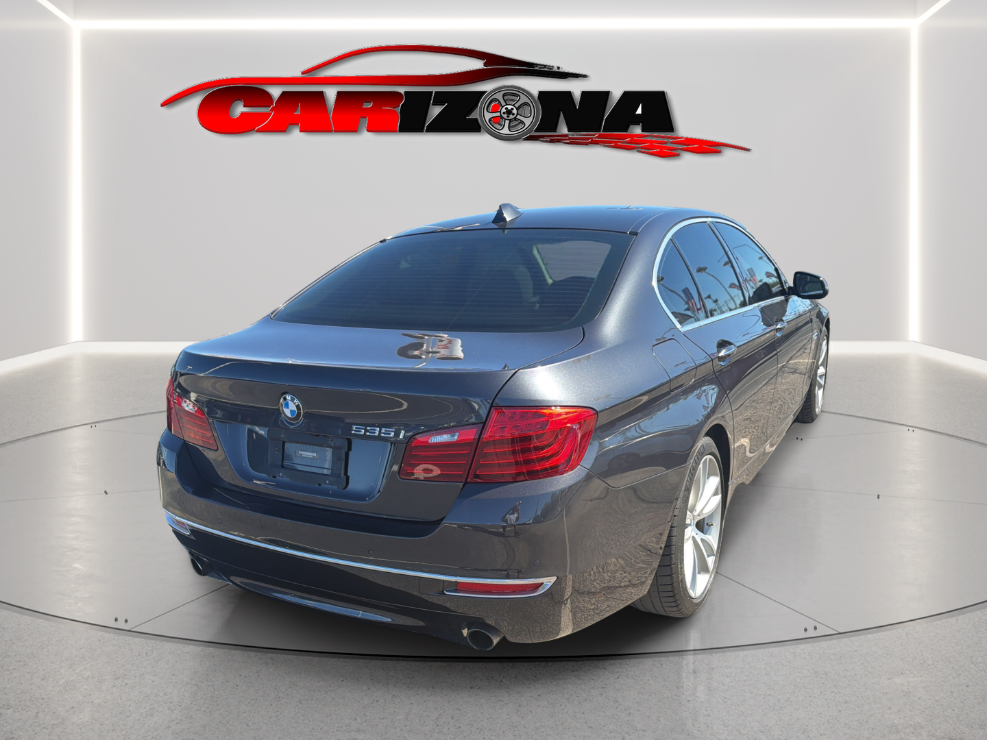 BMW 5 Series photo 6