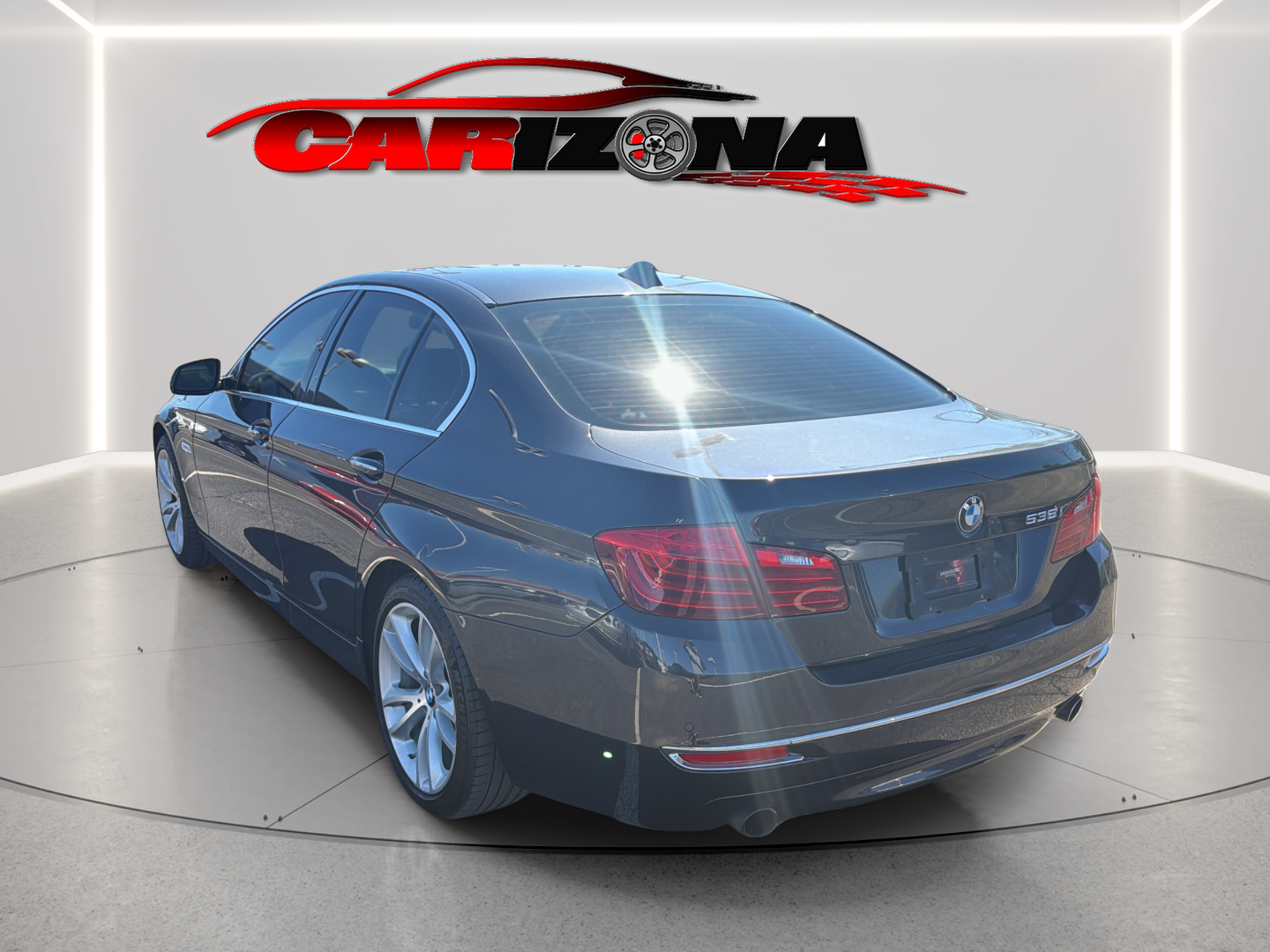 BMW 5 Series photo 8