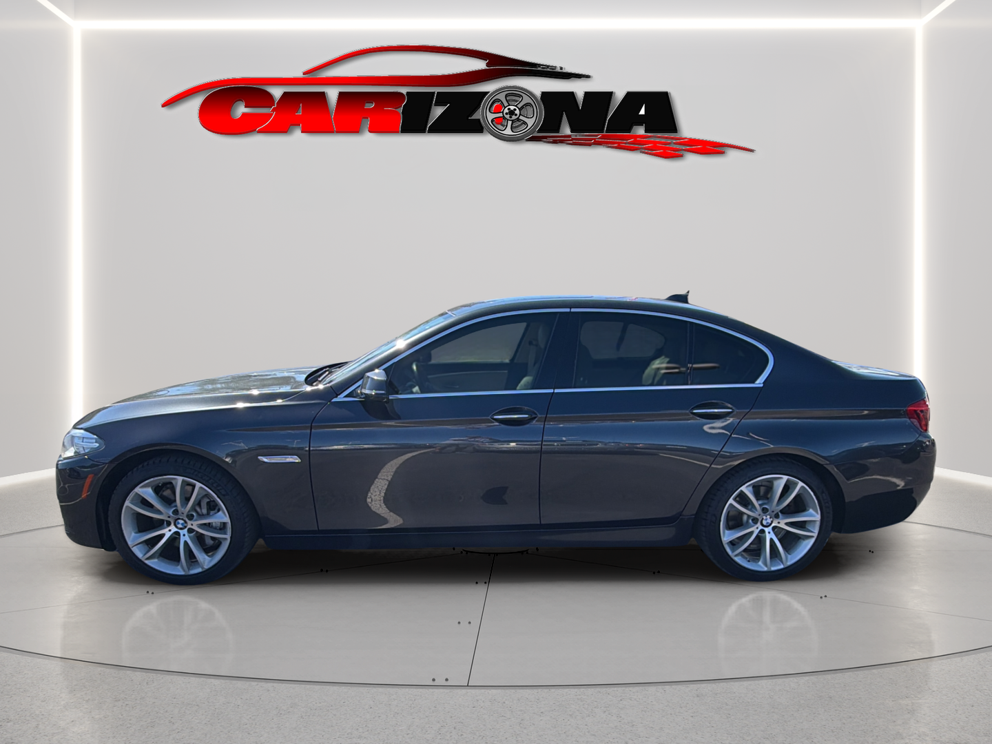 BMW 5 Series photo 10
