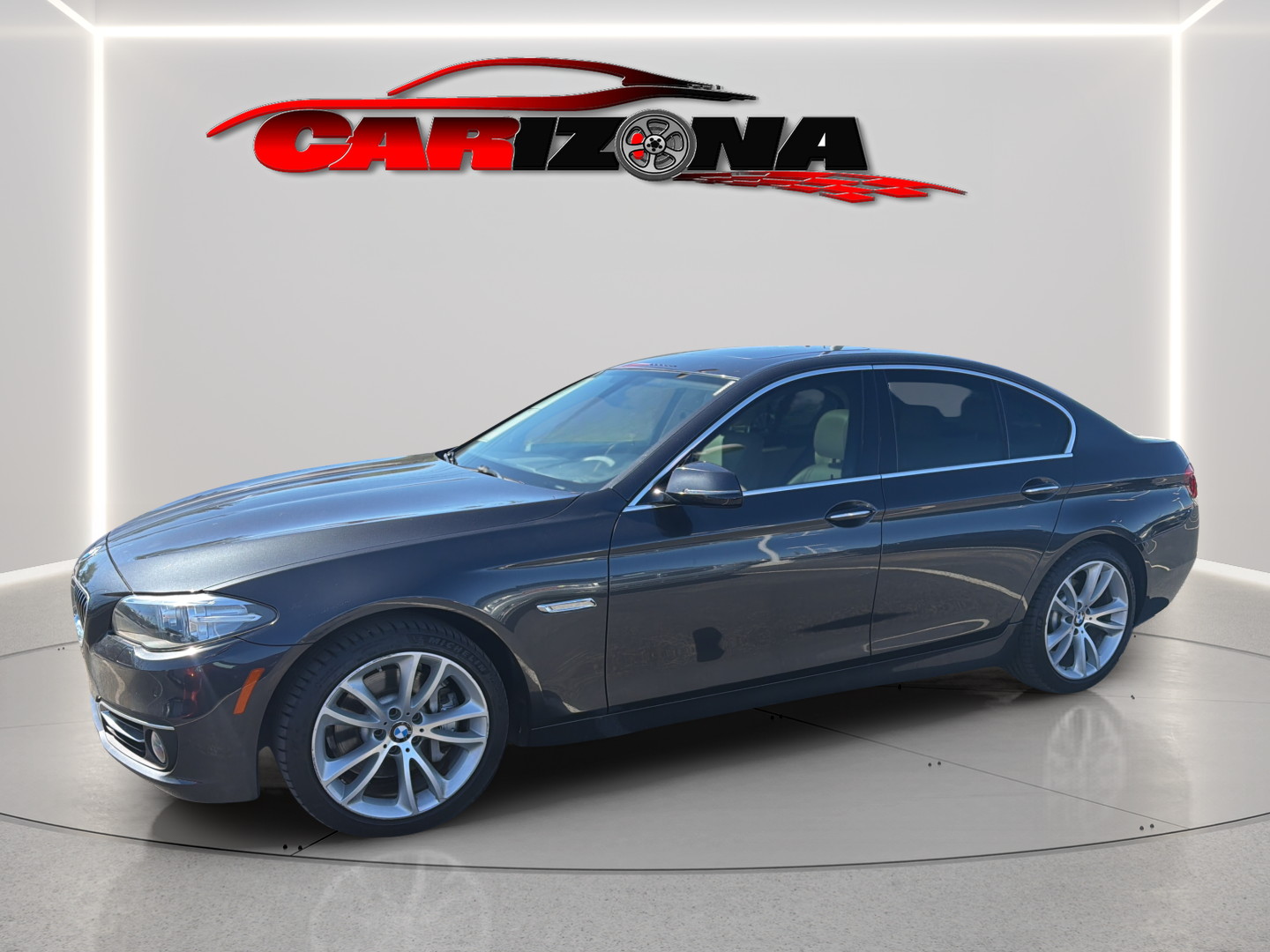 BMW 5 Series photo 11