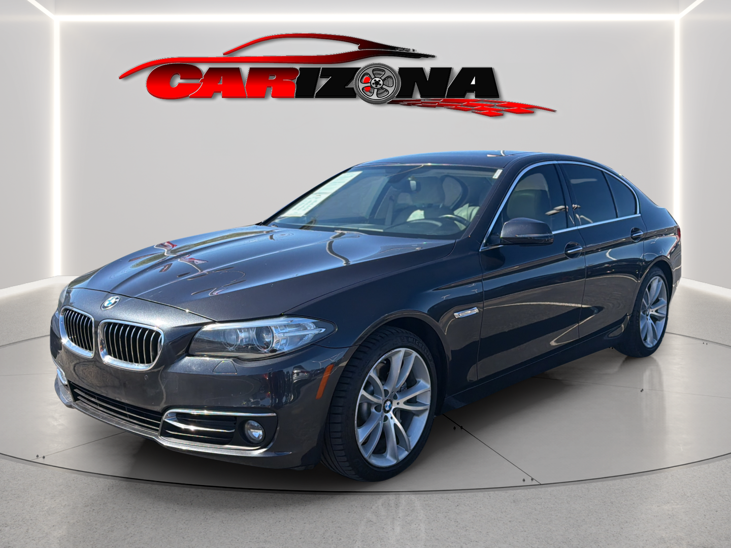 BMW 5 Series photo 12