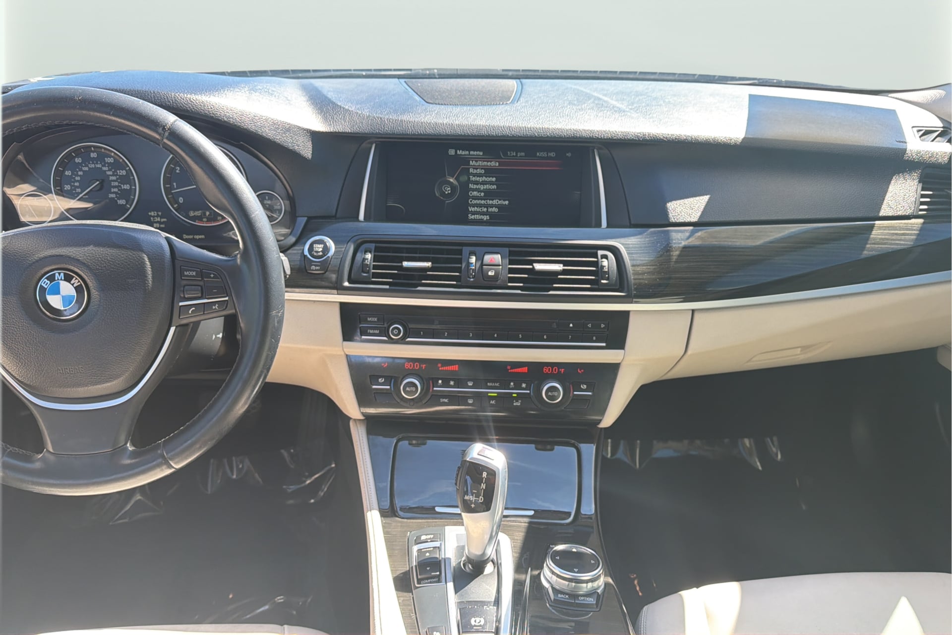 BMW 5 Series photo 15