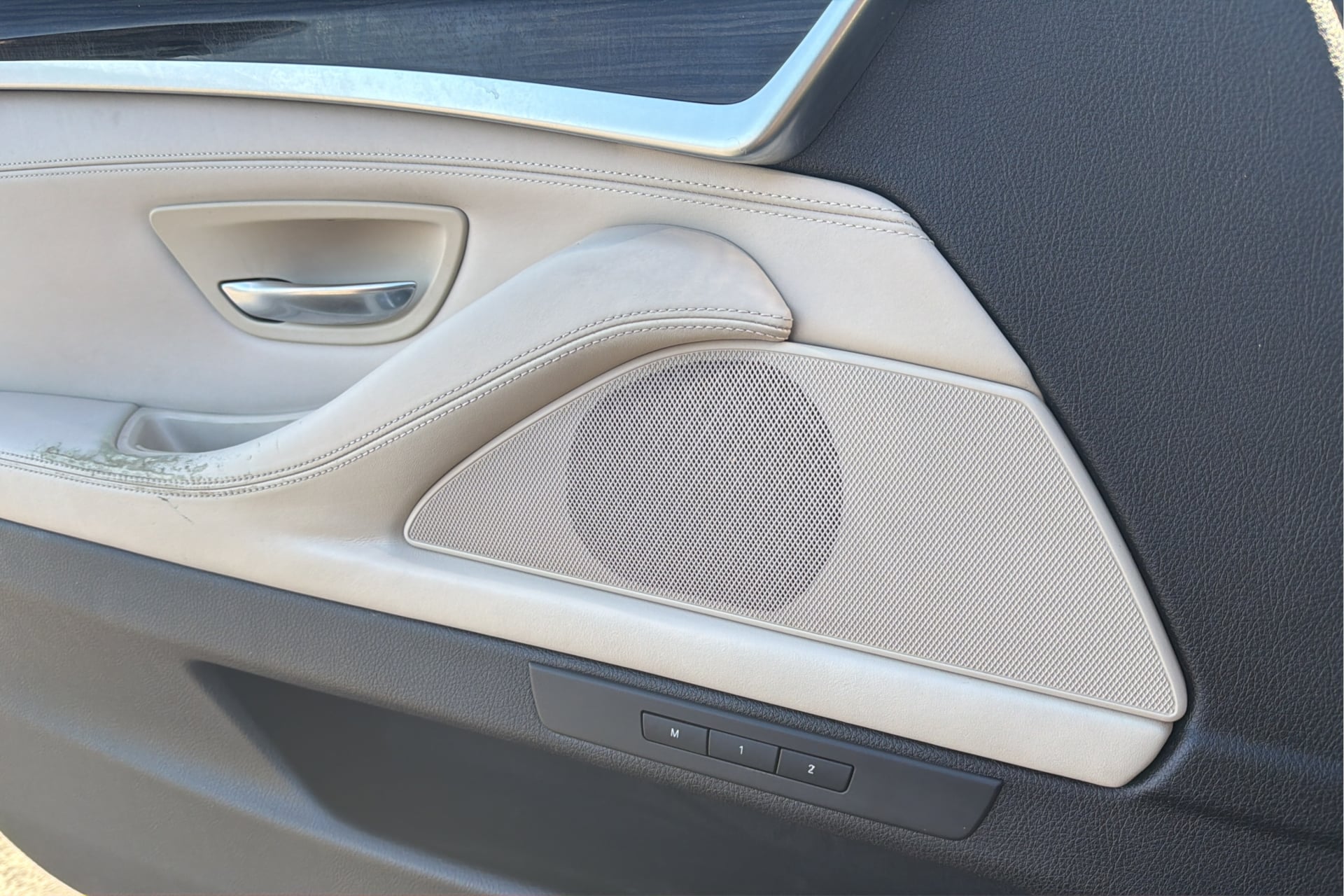 BMW 5 Series photo 21