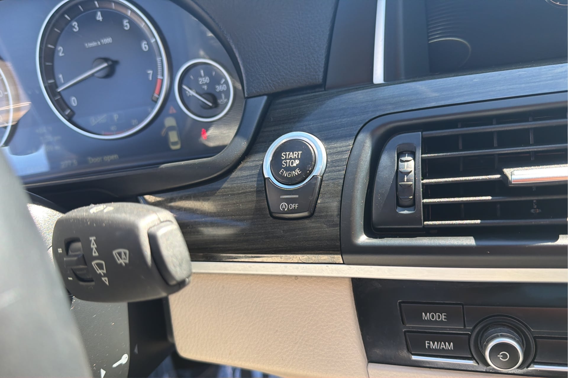 BMW 5 Series photo 24