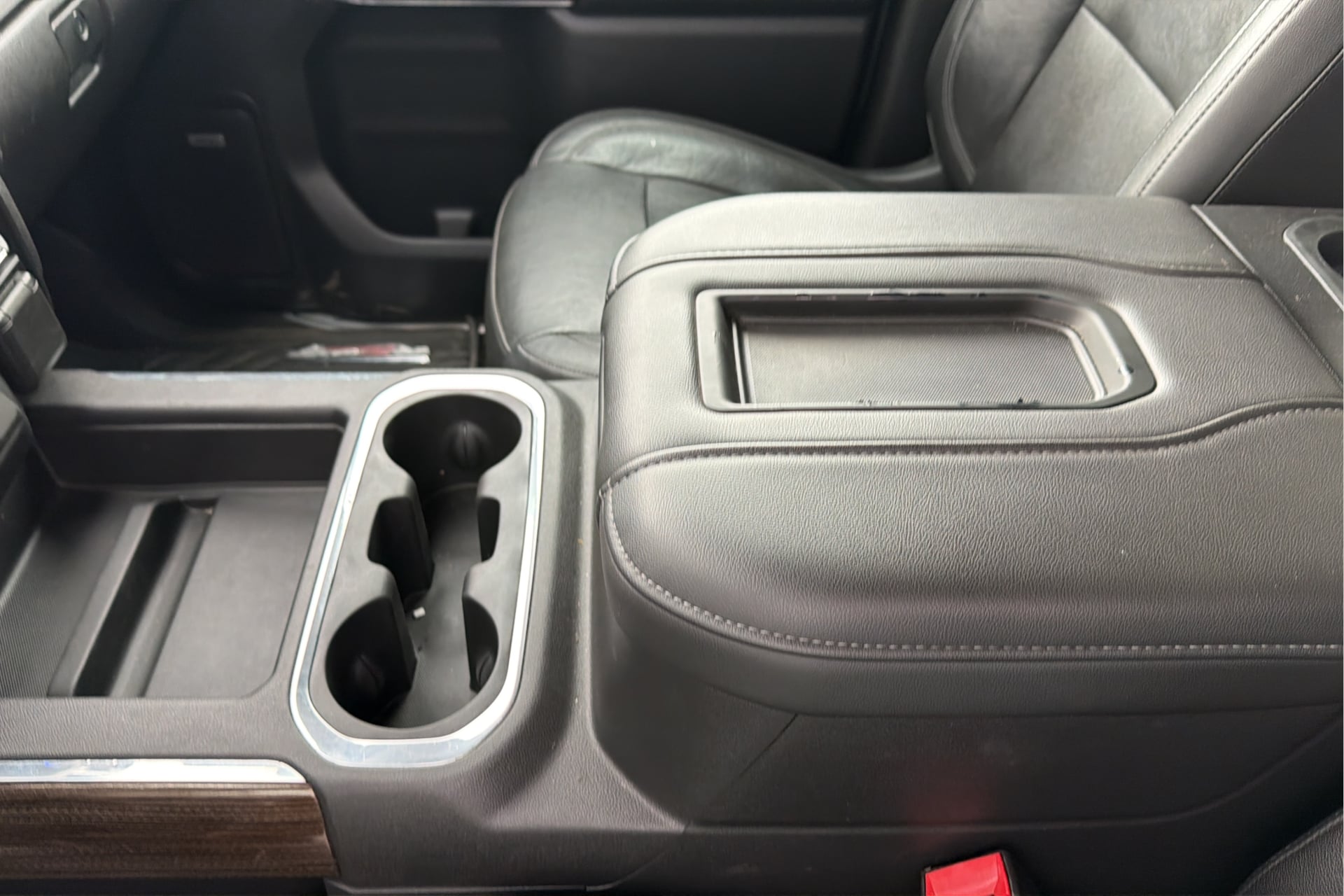 Chevrolet Silverado photo 25