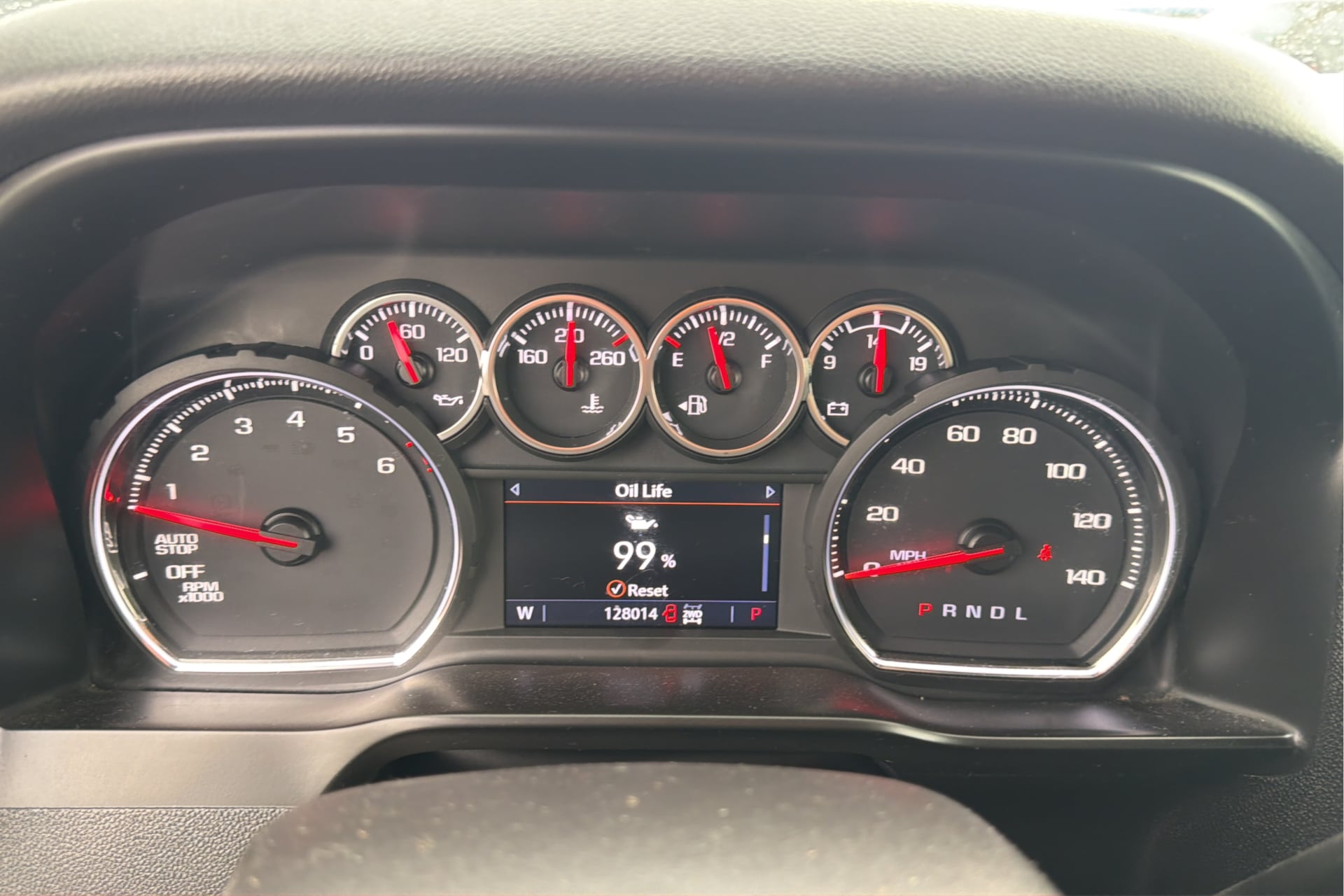 Chevrolet Silverado photo 28