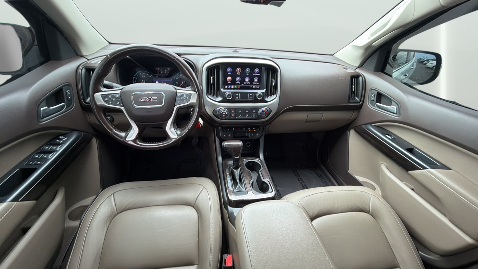 GMC Canyon photo 29