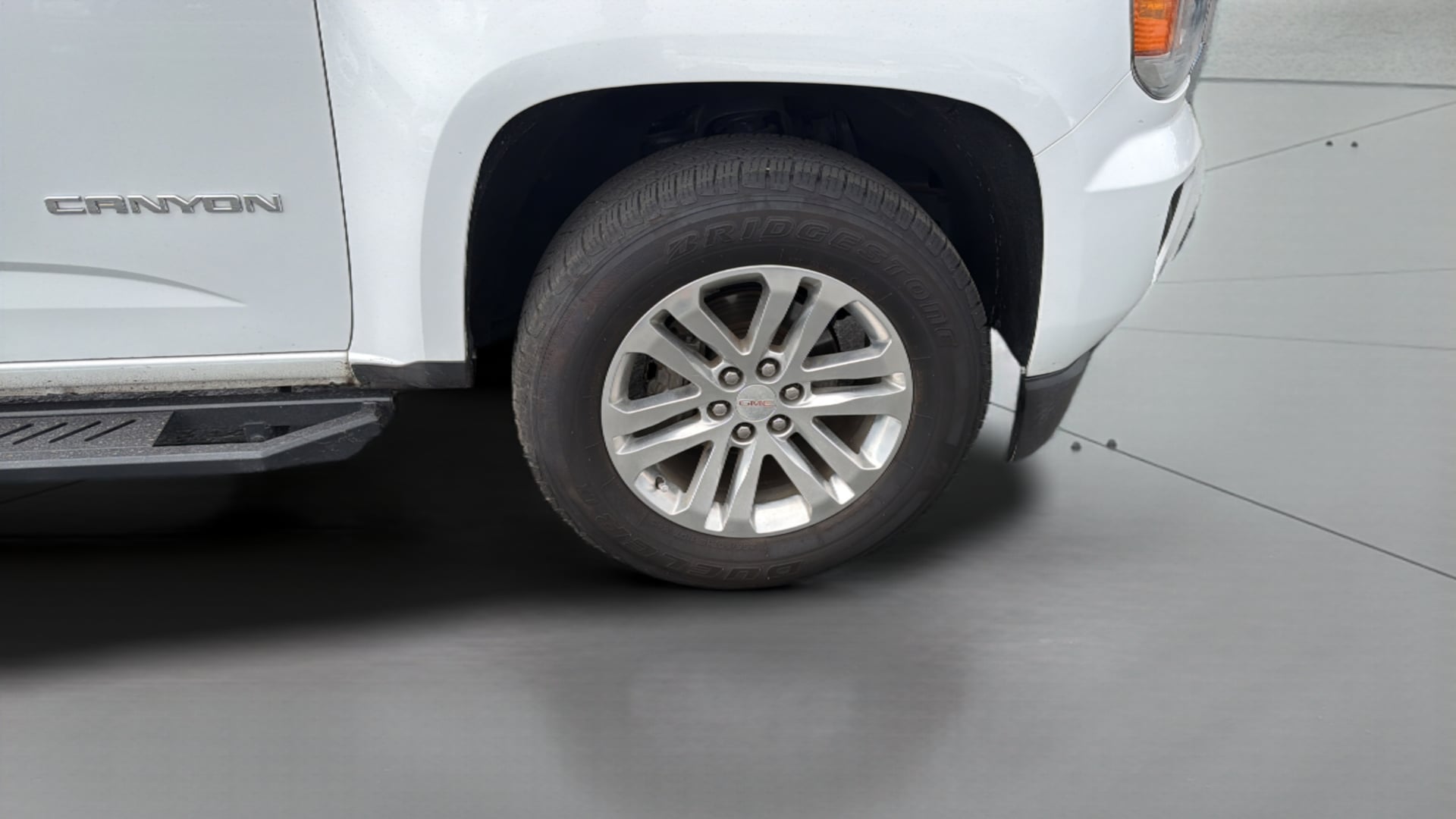 GMC Canyon photo 35