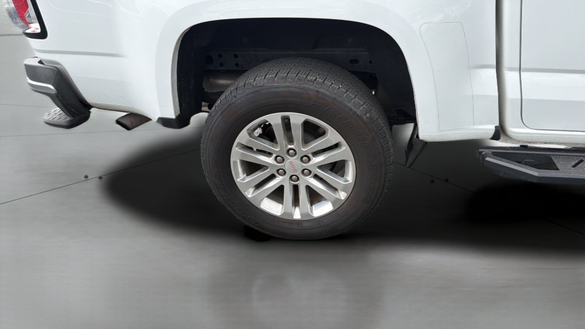 GMC Canyon photo 36