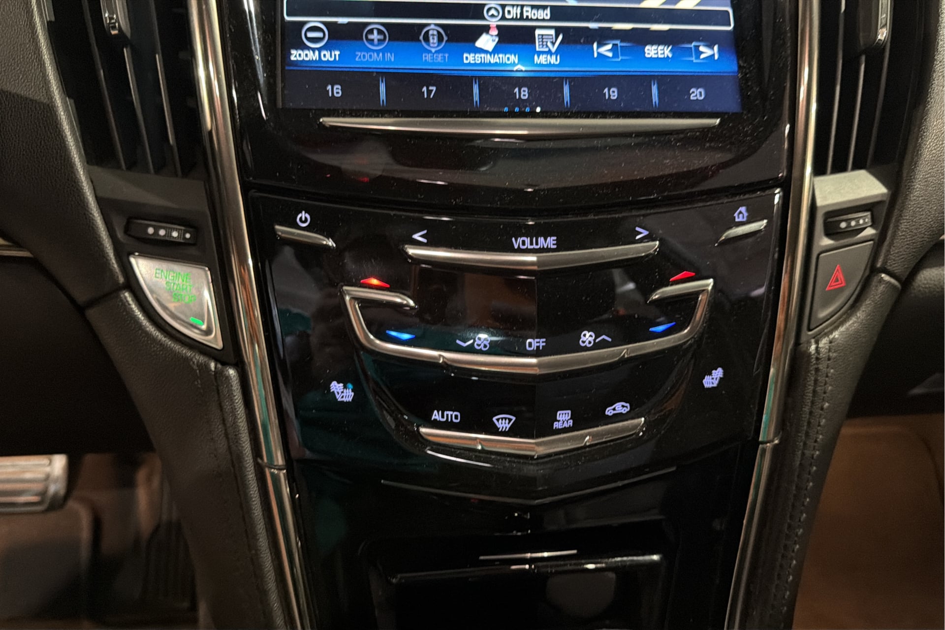 Cadillac ATS photo 28