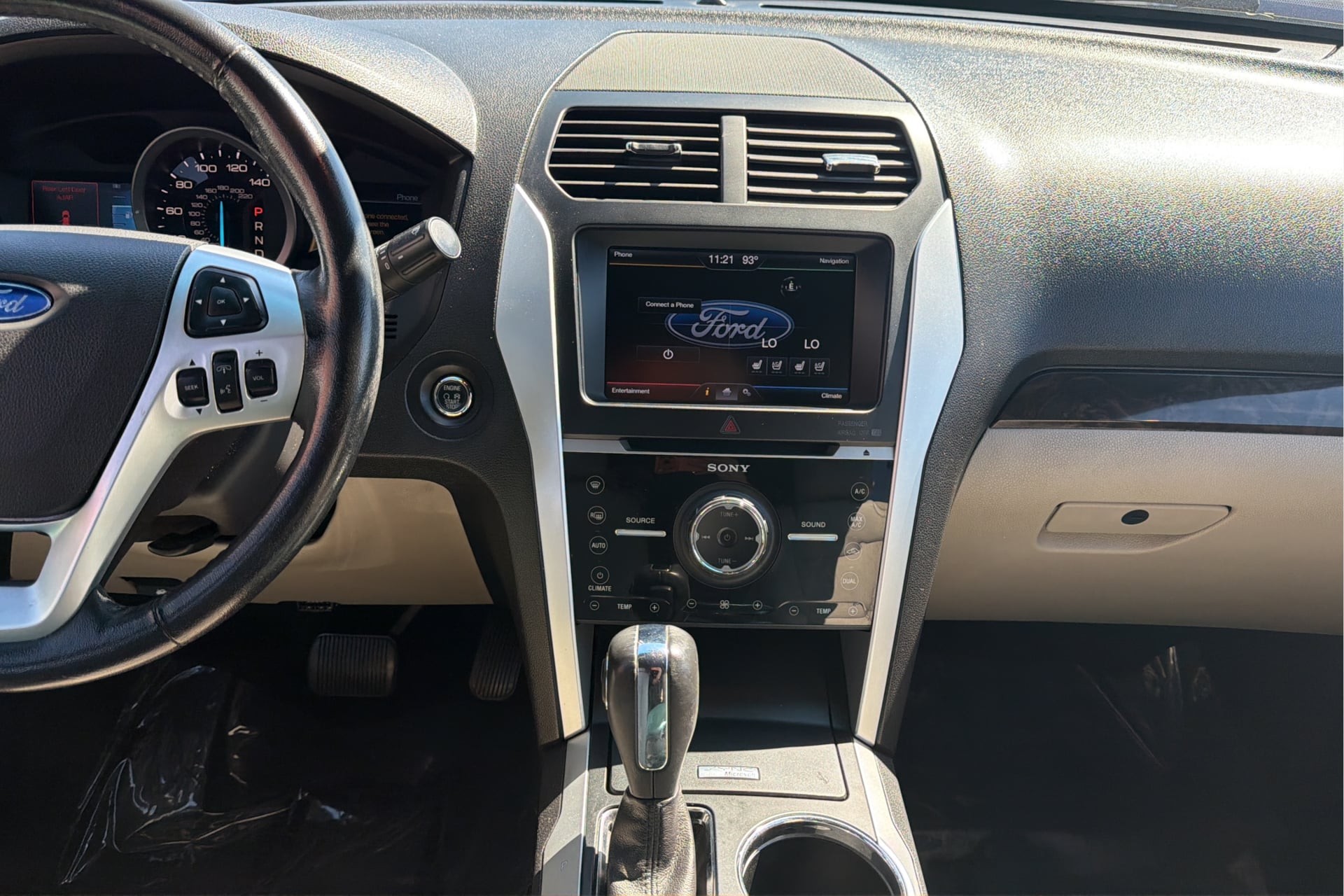 Photo 15 of this Ford Explorer