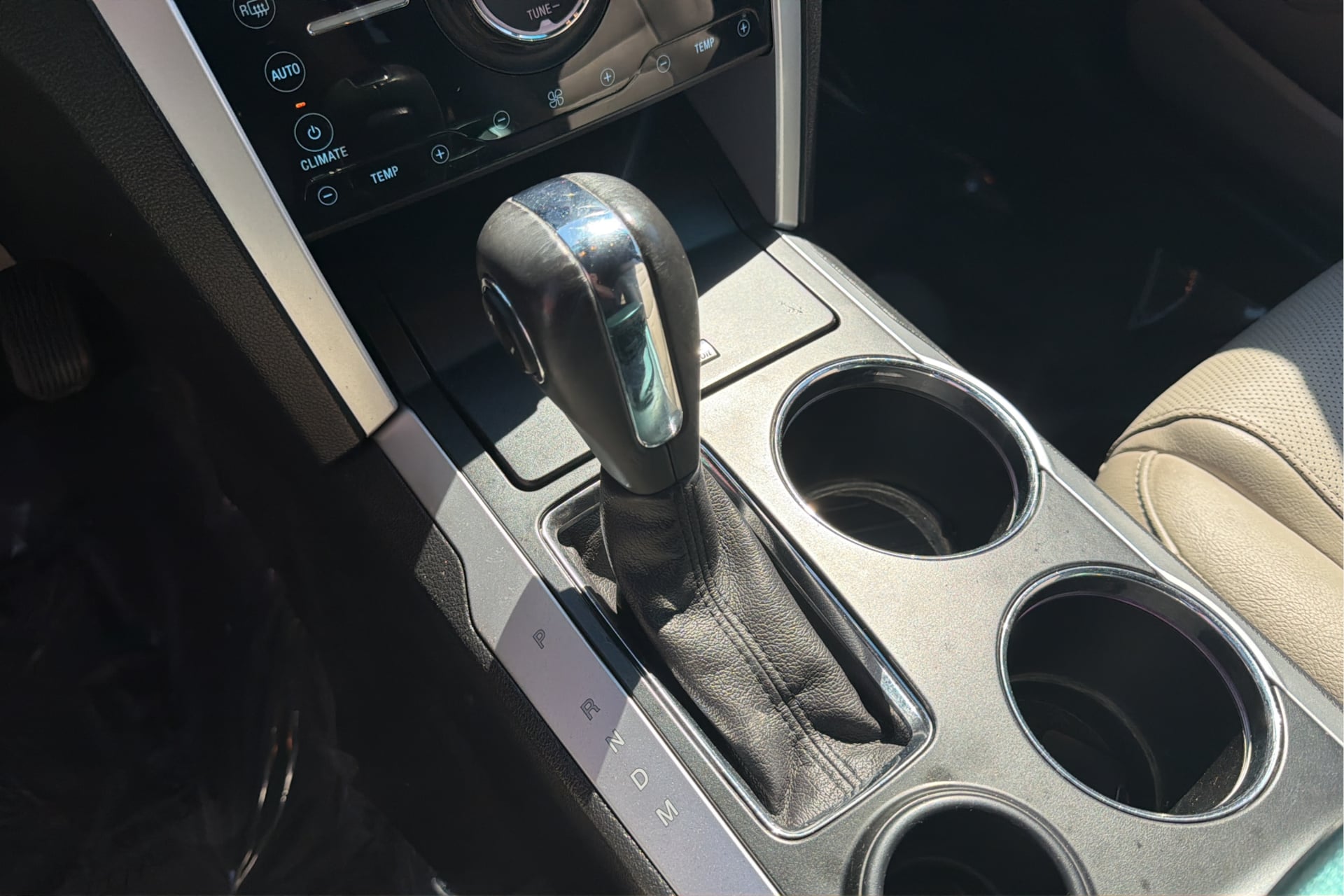 Photo 23 of this Ford Explorer