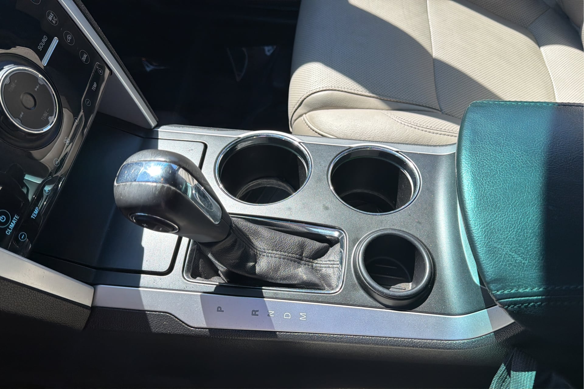 Photo 26 of this Ford Explorer