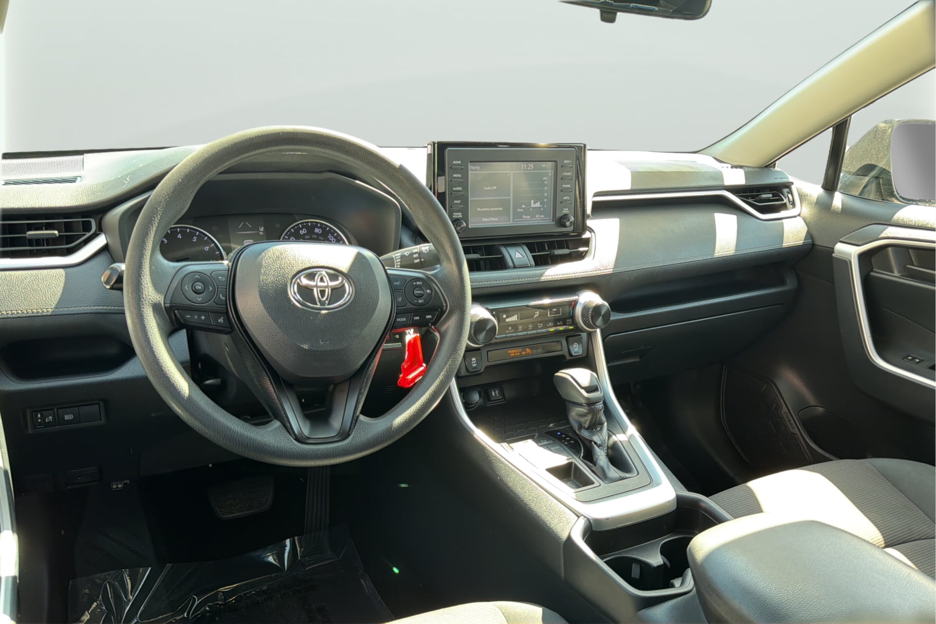 Photo 14 of this Toyota RAV4