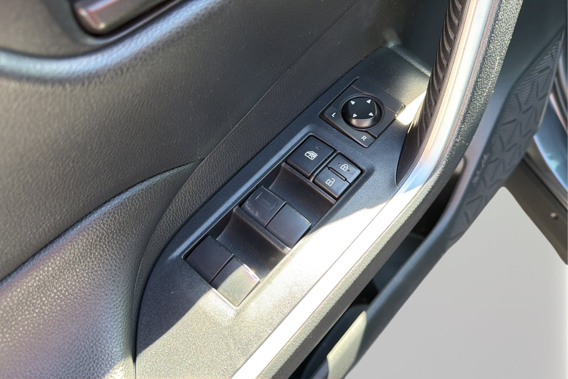 Photo 19 of this Toyota RAV4