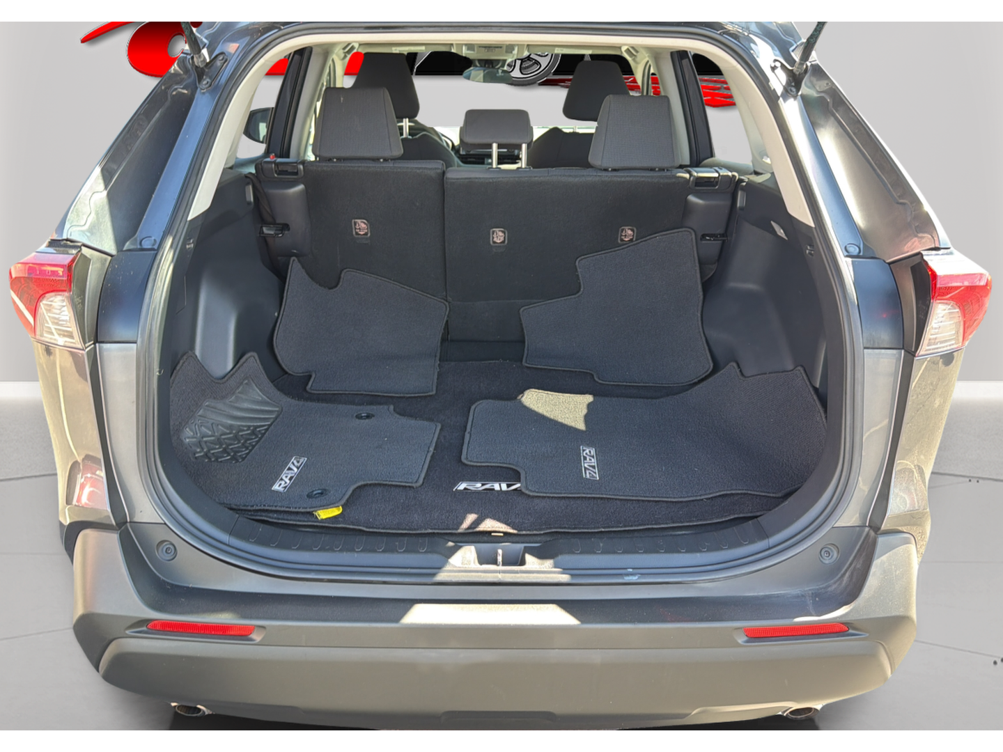 Photo 22 of this Toyota RAV4