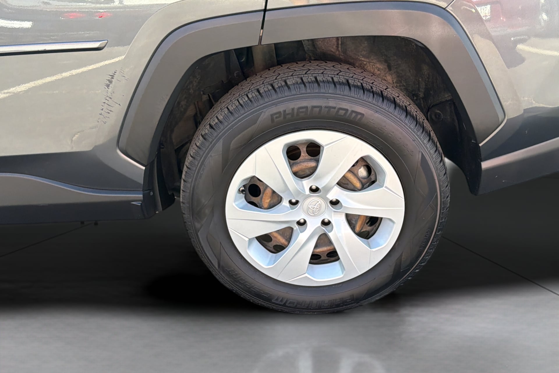 Photo 38 of this Toyota RAV4