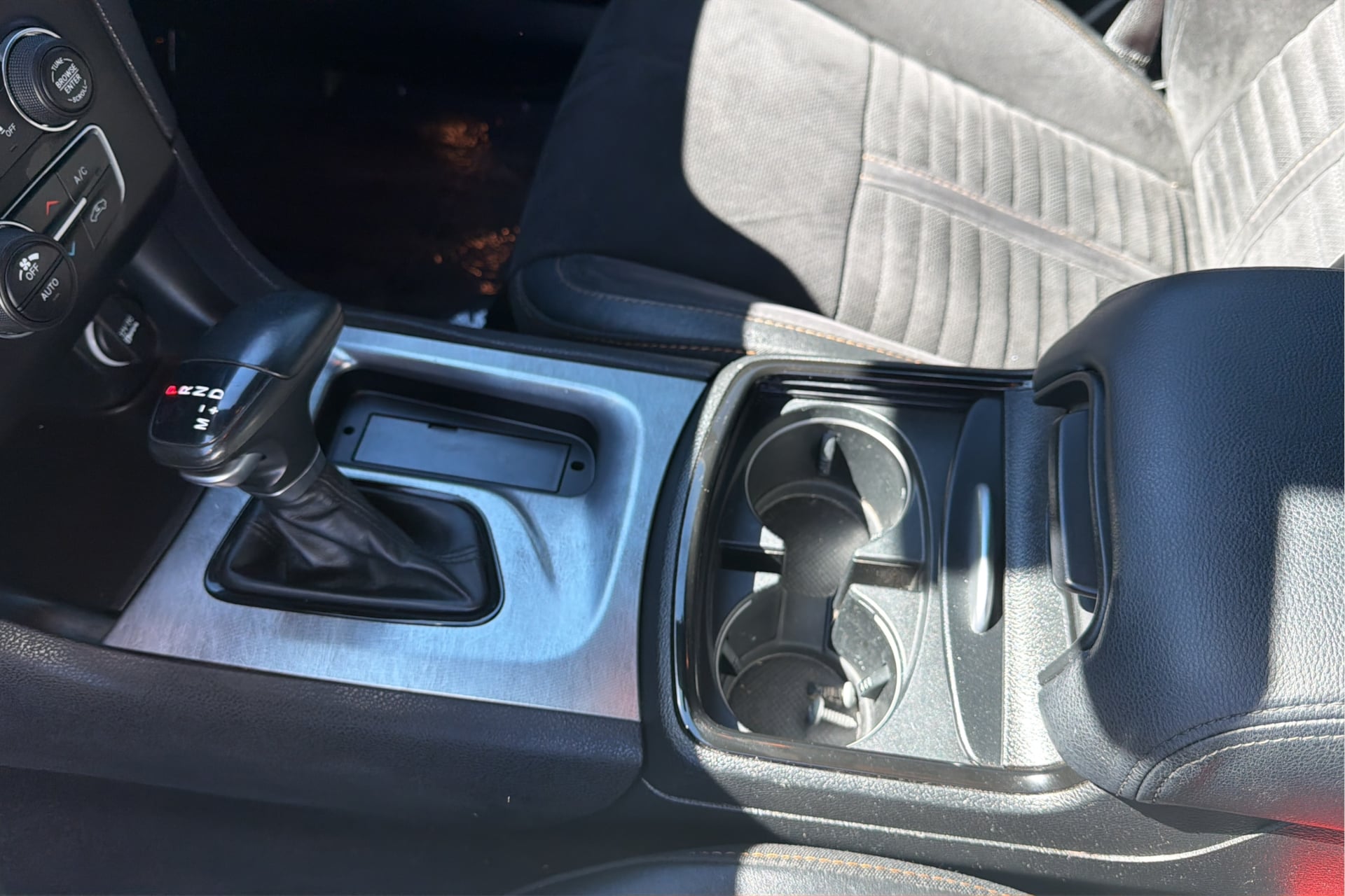 Dodge Charger photo 26