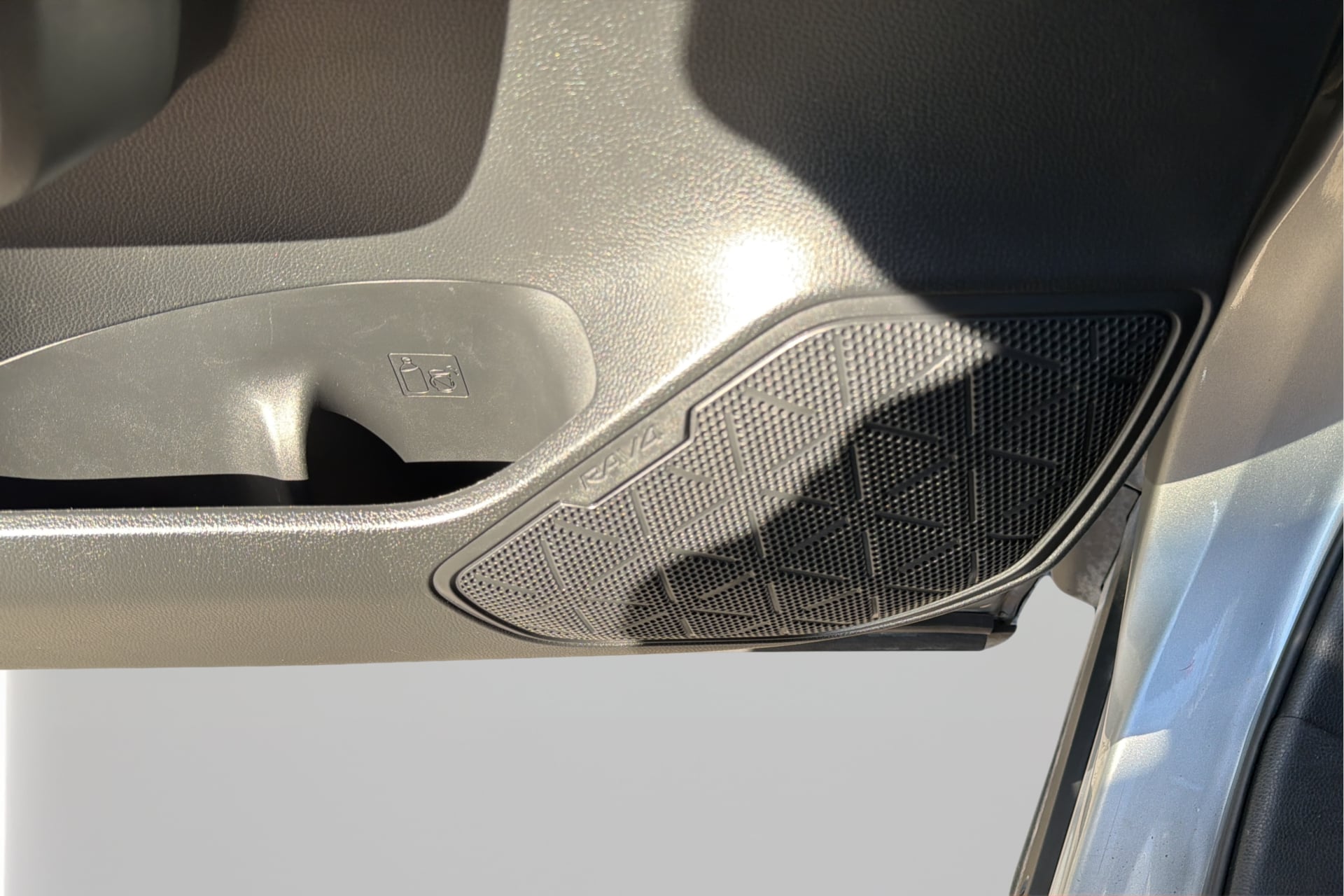 Photo 21 of this Toyota RAV4