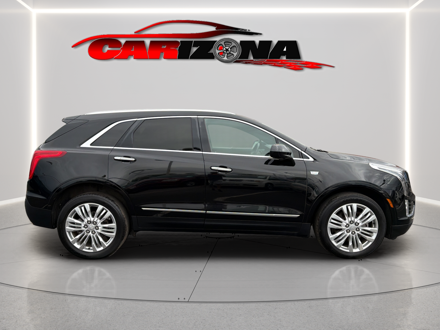 Cadillac XT5 photo 2