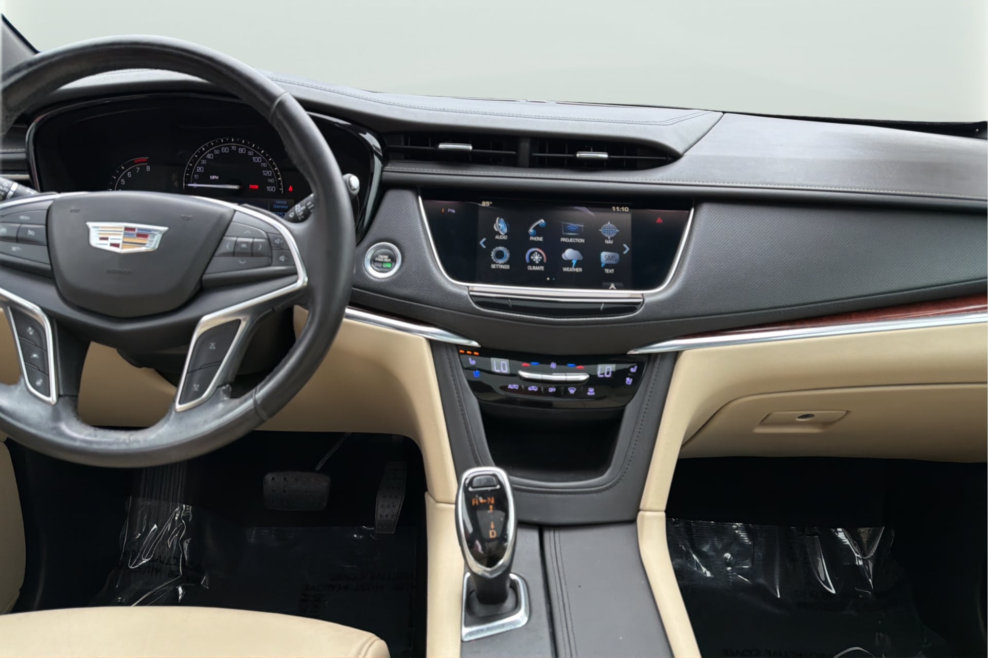 Cadillac XT5 photo 15