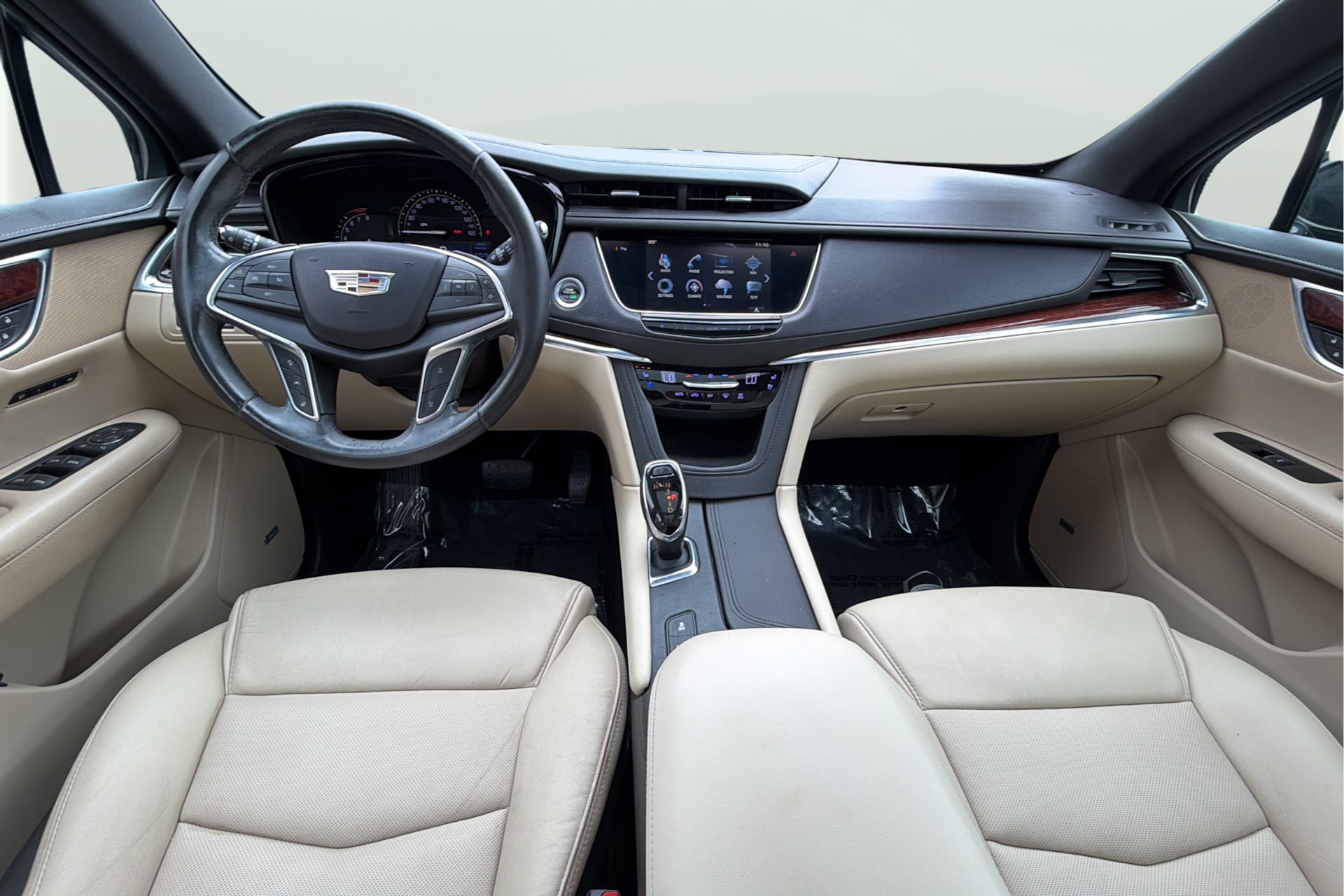 Cadillac XT5 photo 31