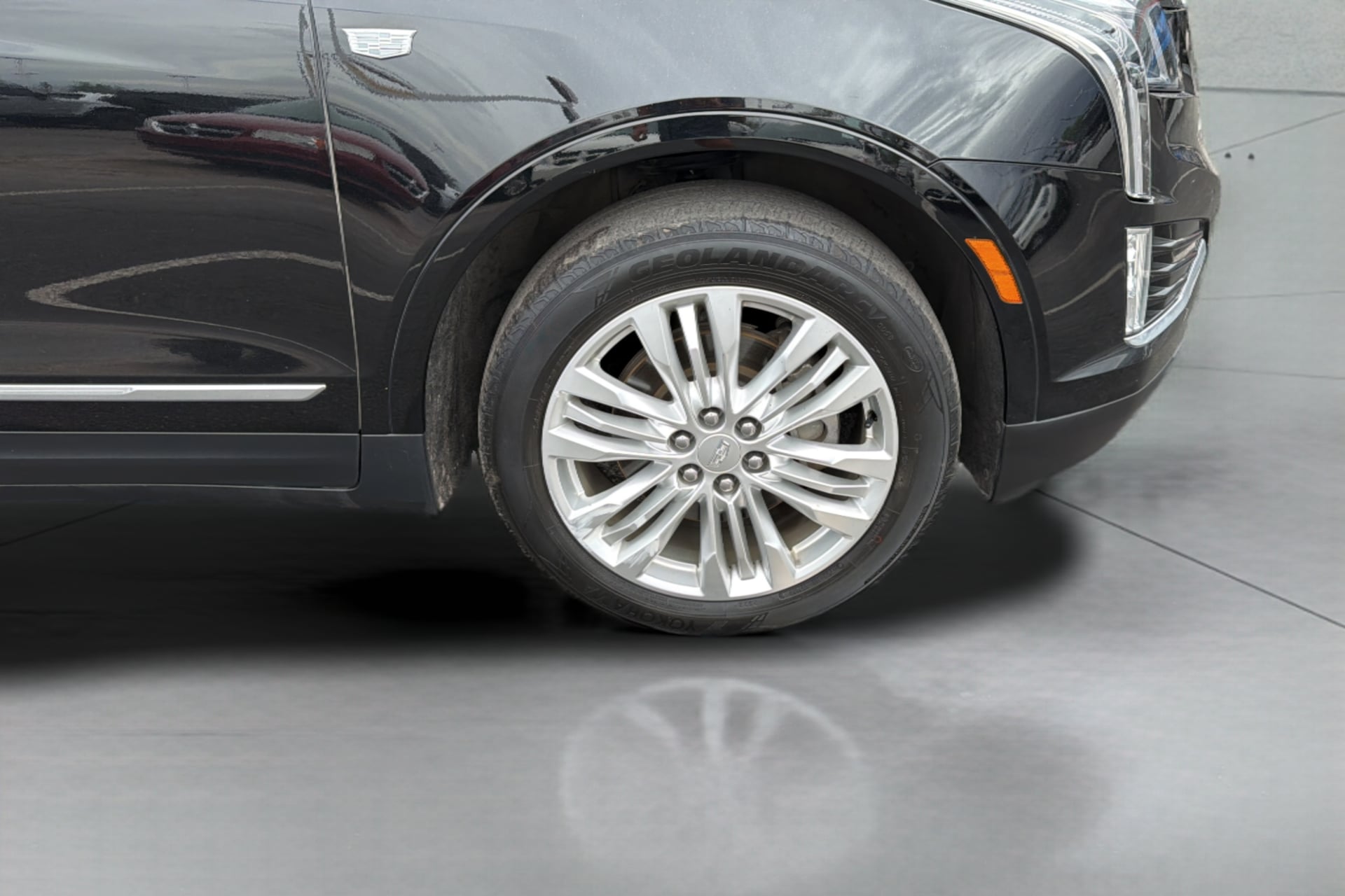 Cadillac XT5 photo 36