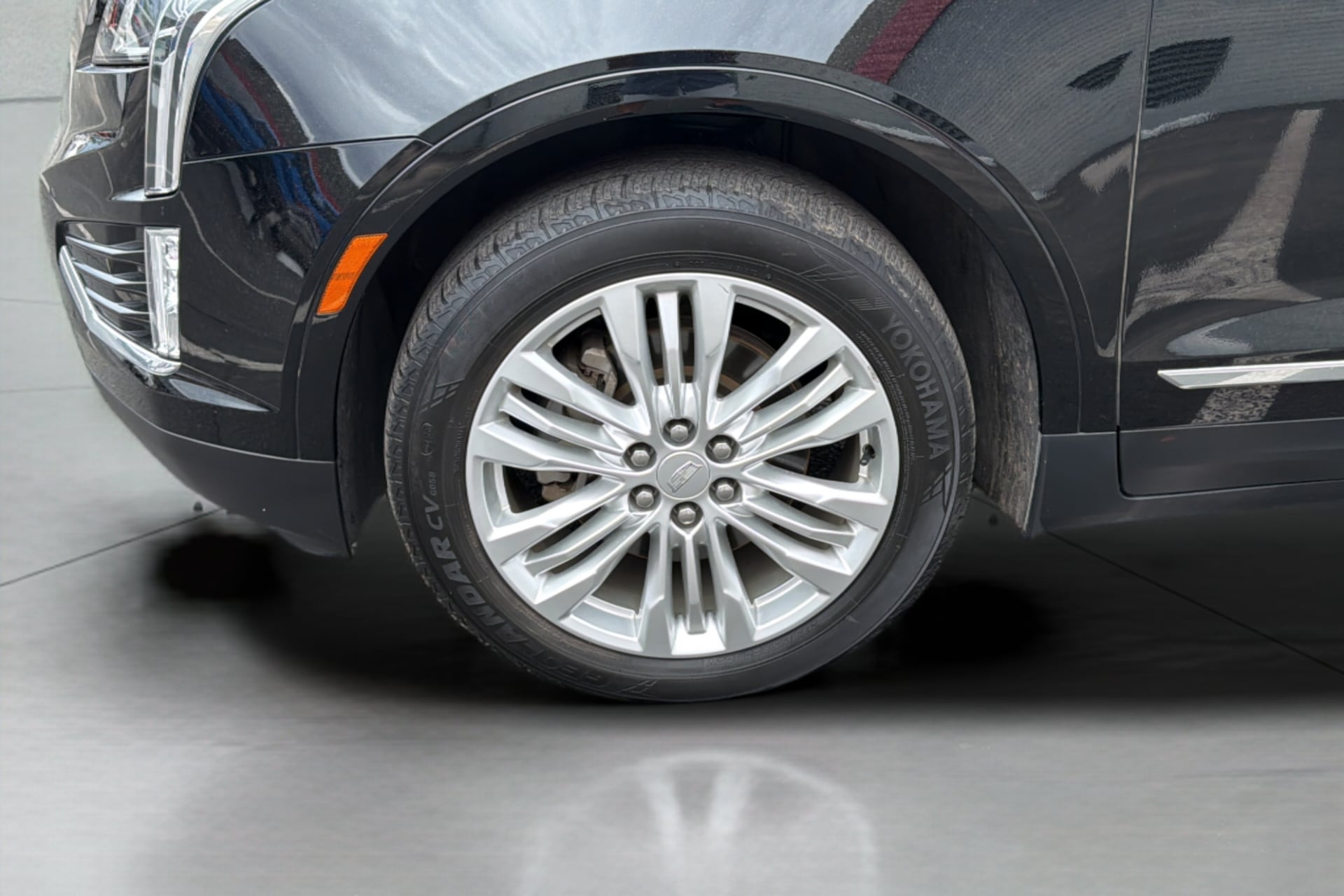 Cadillac XT5 photo 38