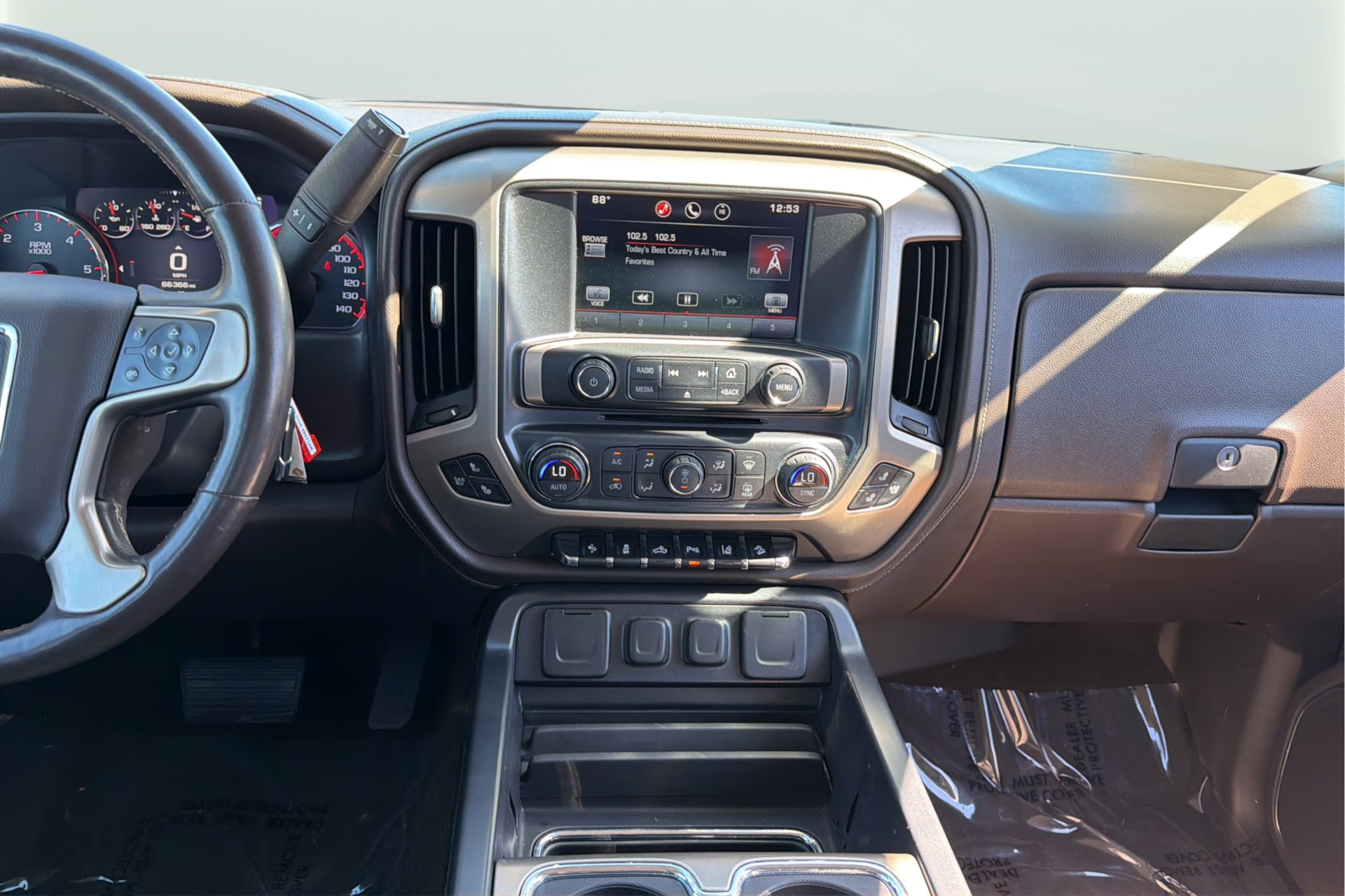 GMC Sierra photo 16