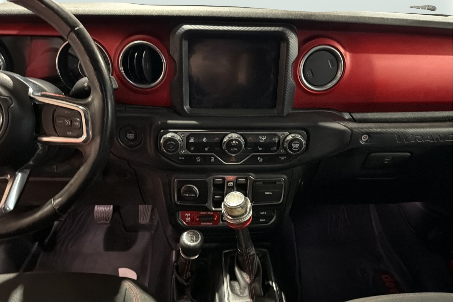 Jeep Wrangler photo 15