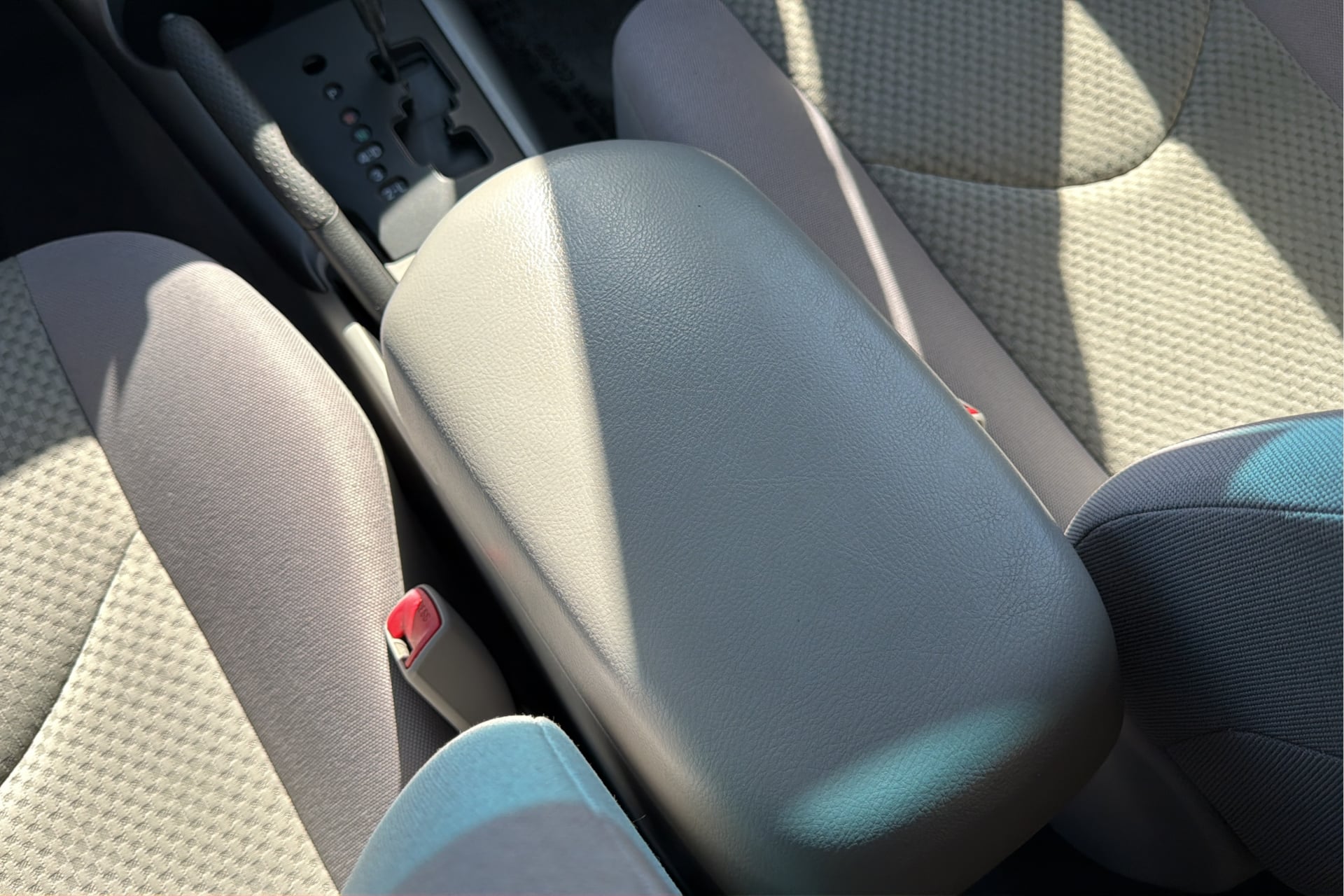 Photo 18 of this Toyota RAV4