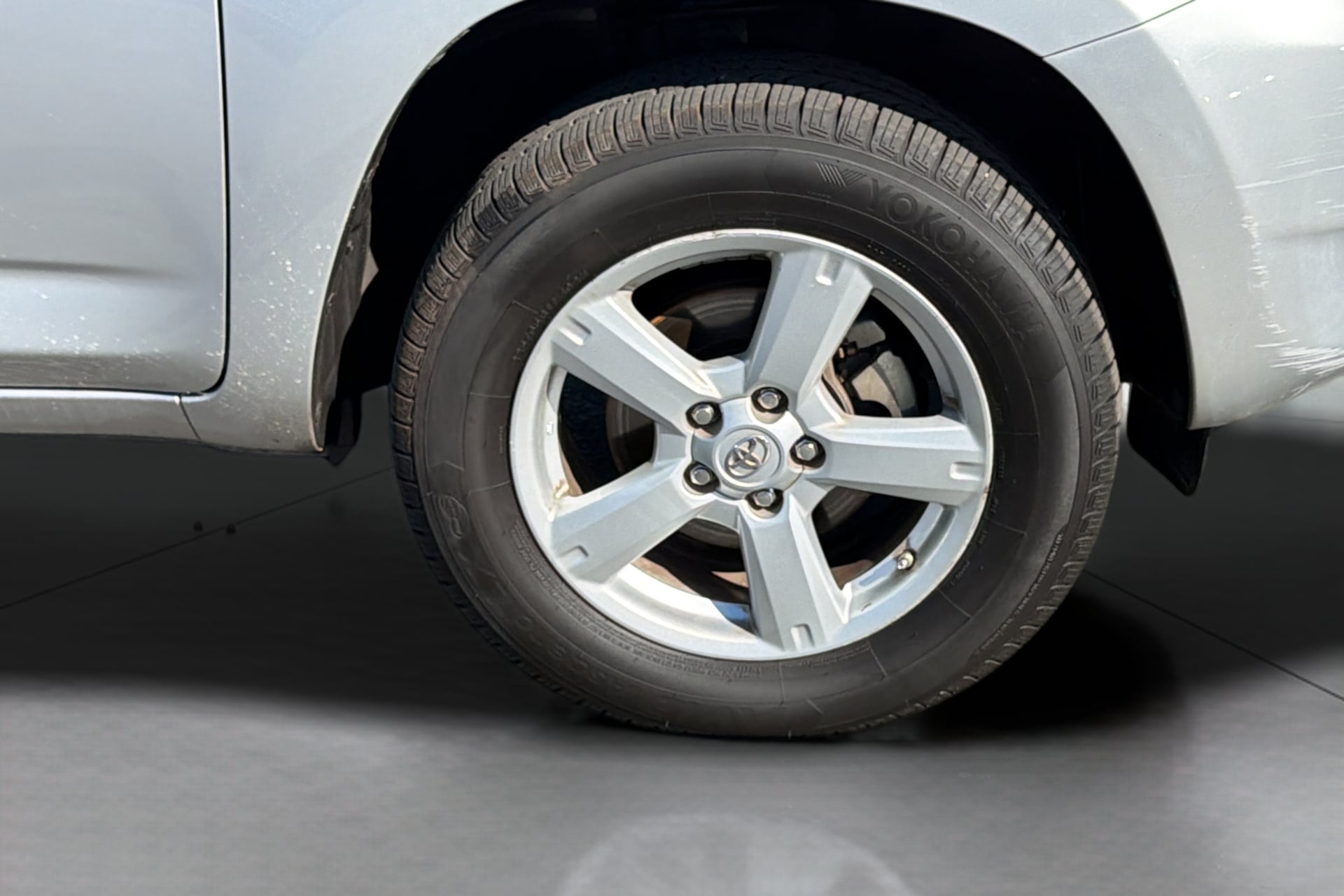 Photo 36 of this Toyota RAV4
