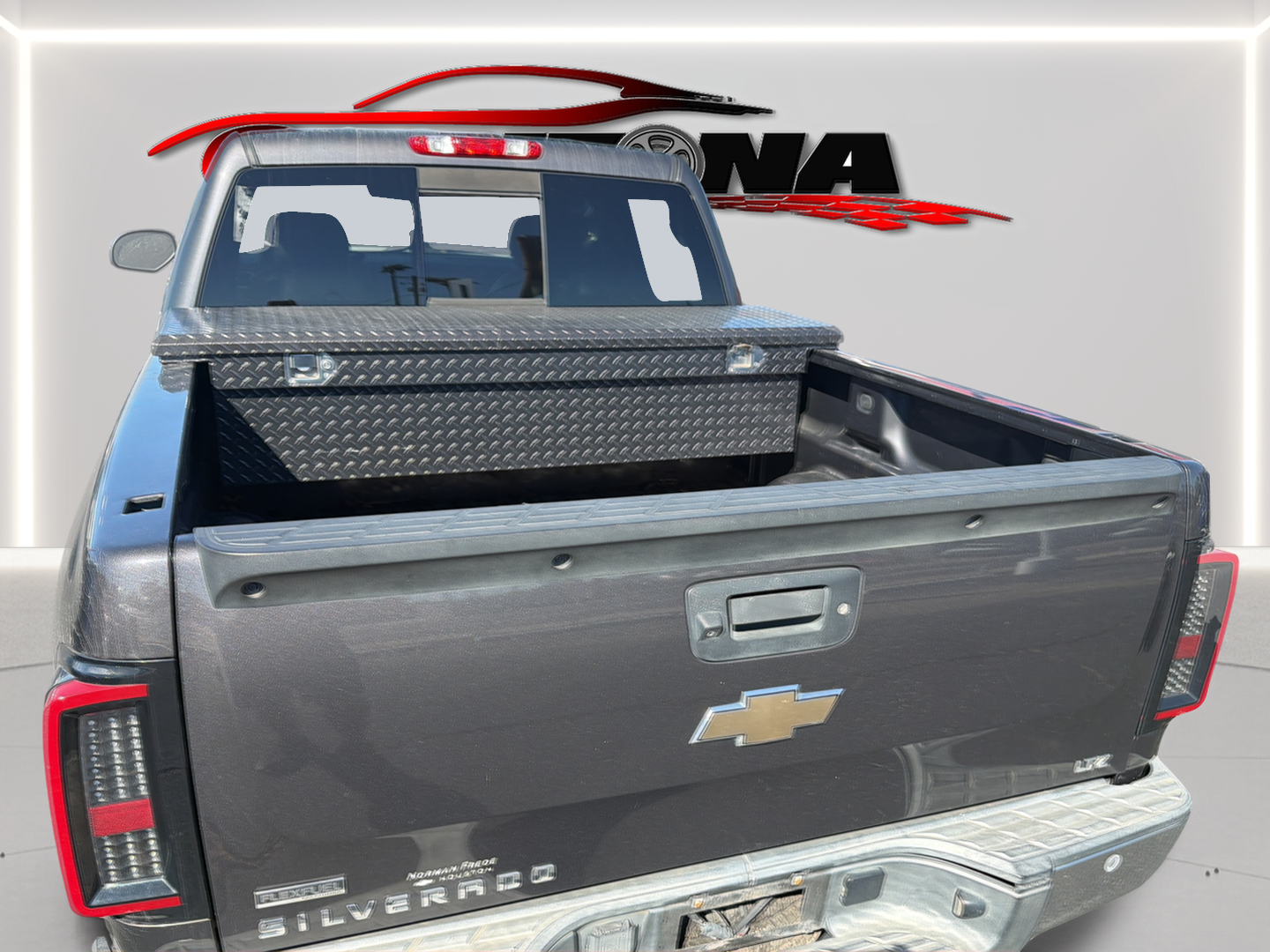 Chevrolet Silverado photo 22