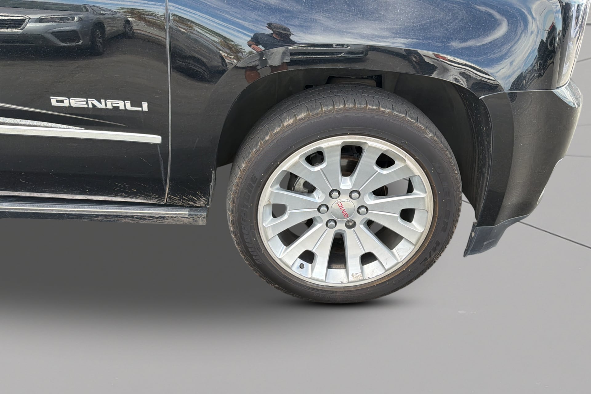 GMC Yukon photo 14