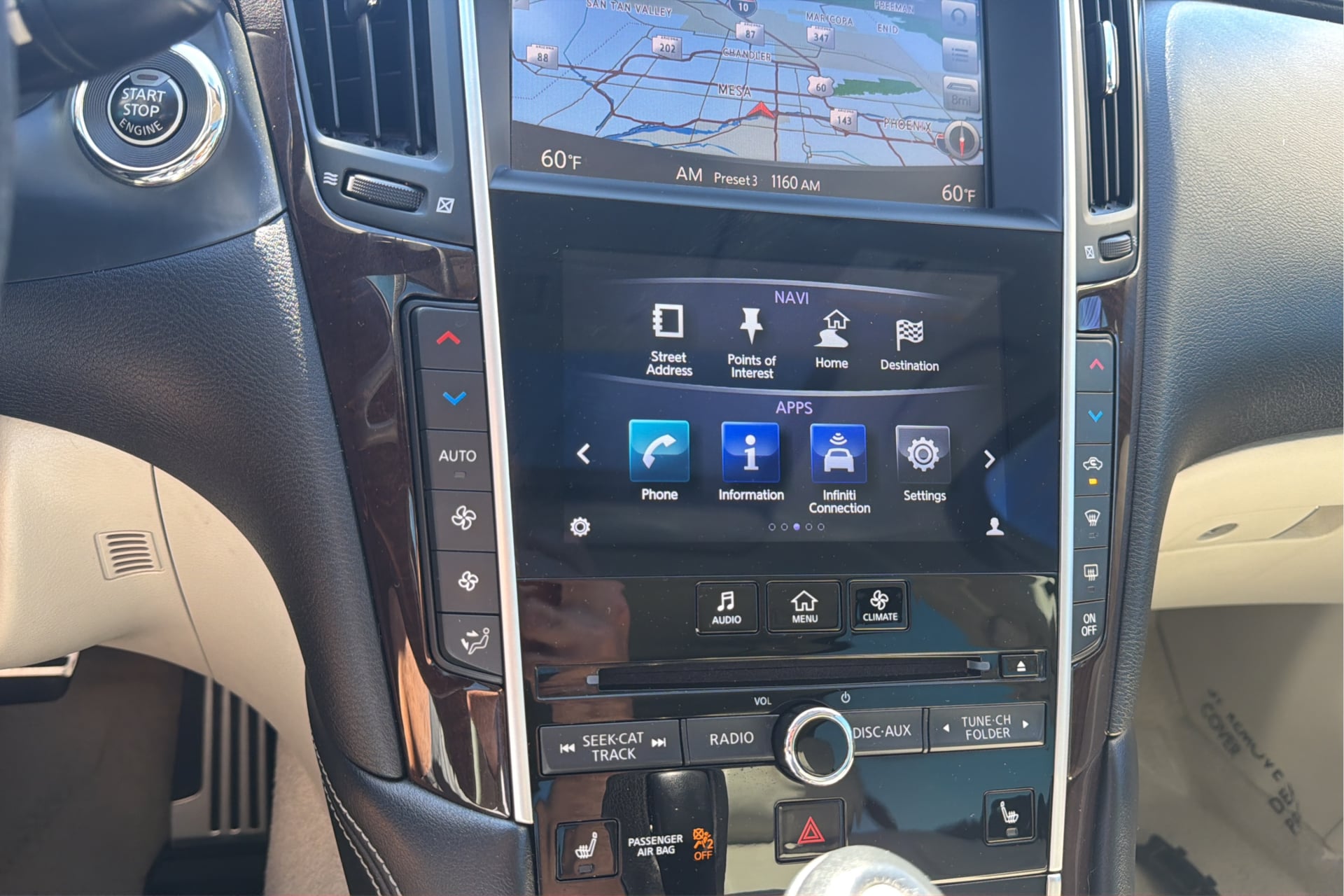 Infiniti Q50 photo 28