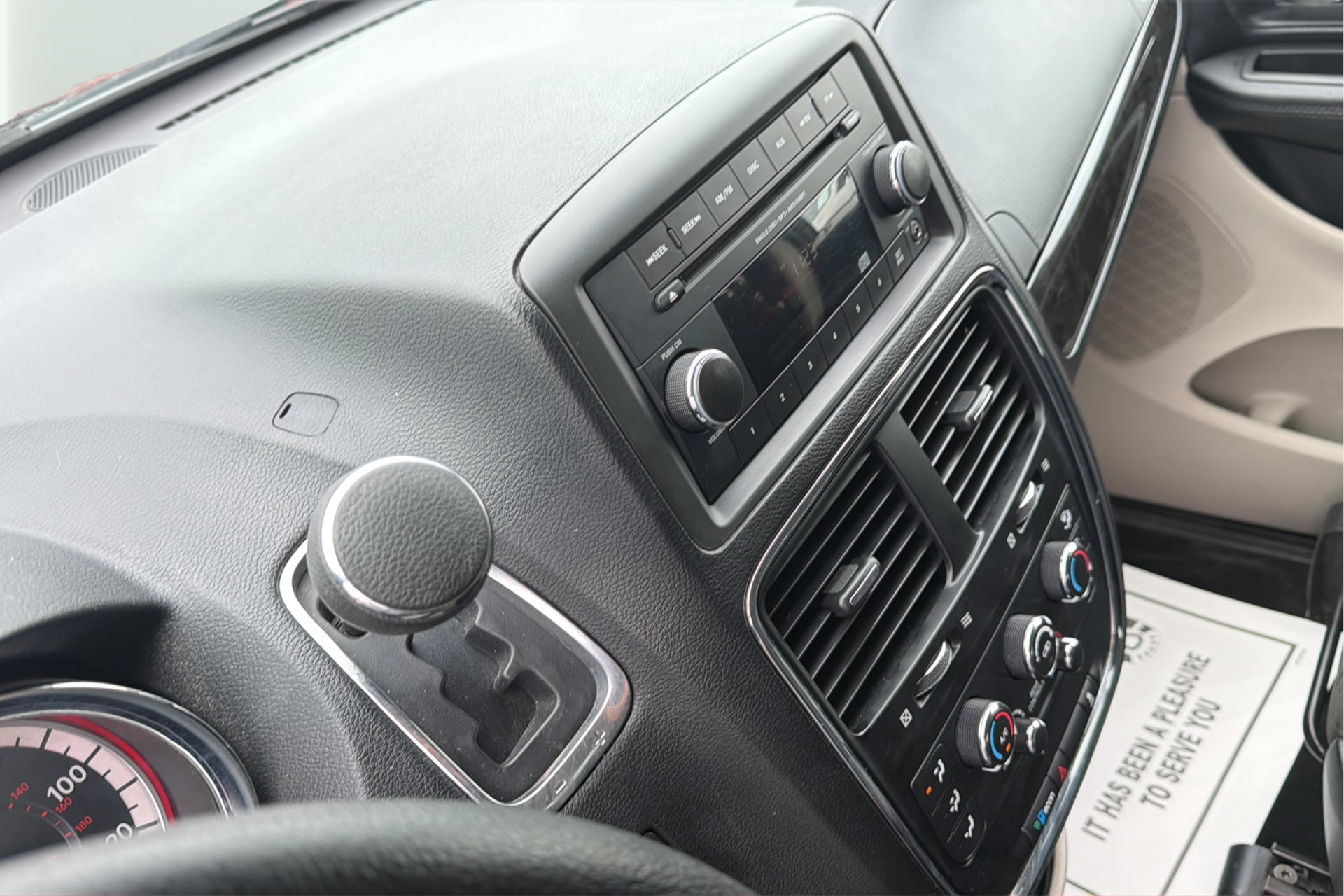 Dodge Grand Caravan photo 25