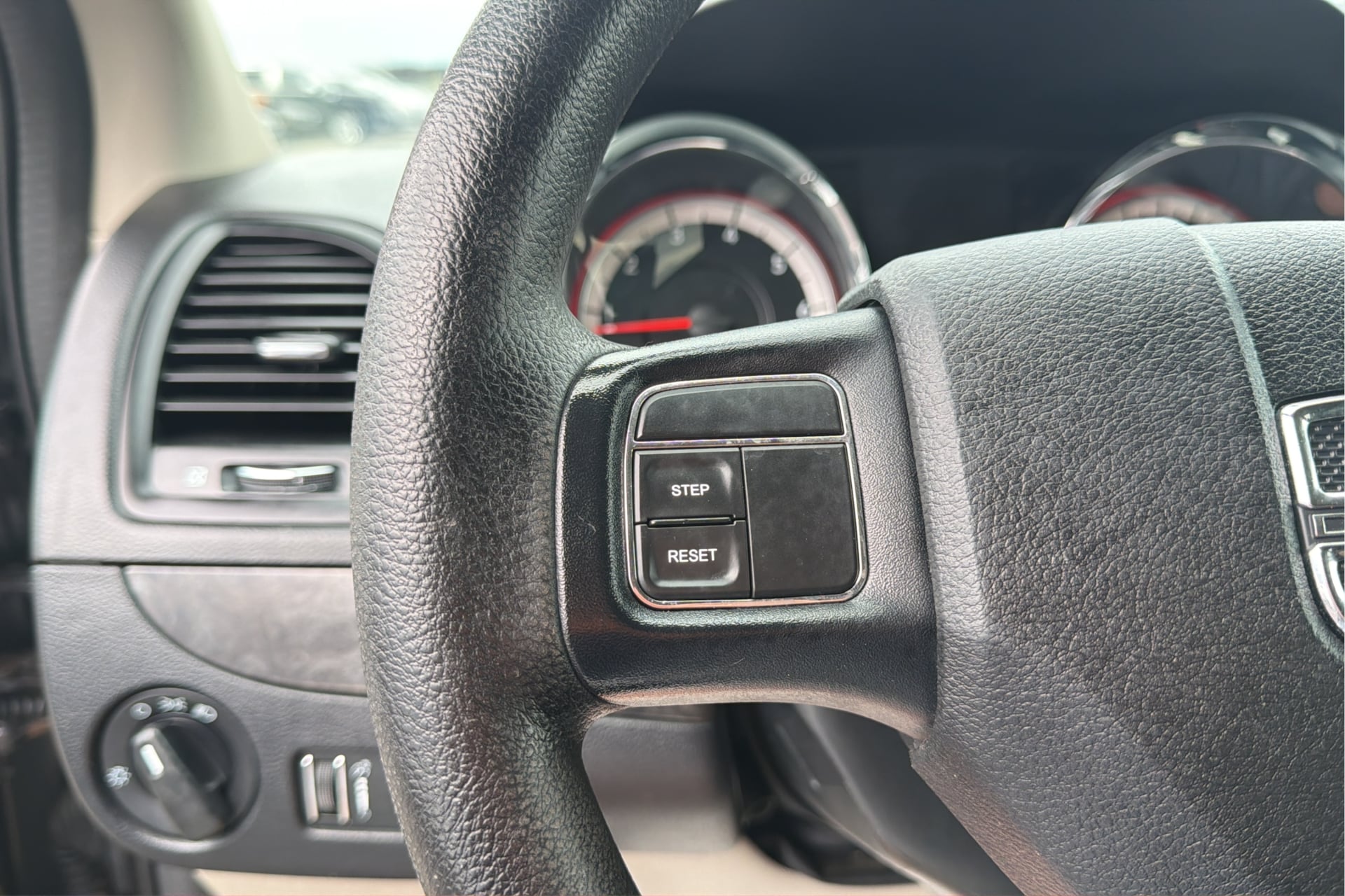 Dodge Grand Caravan photo 26