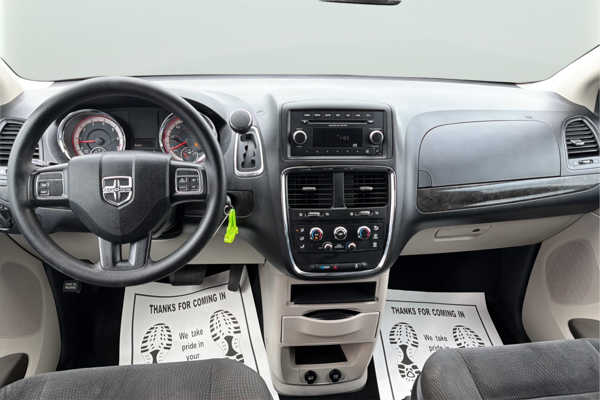 Dodge Grand Caravan photo 30